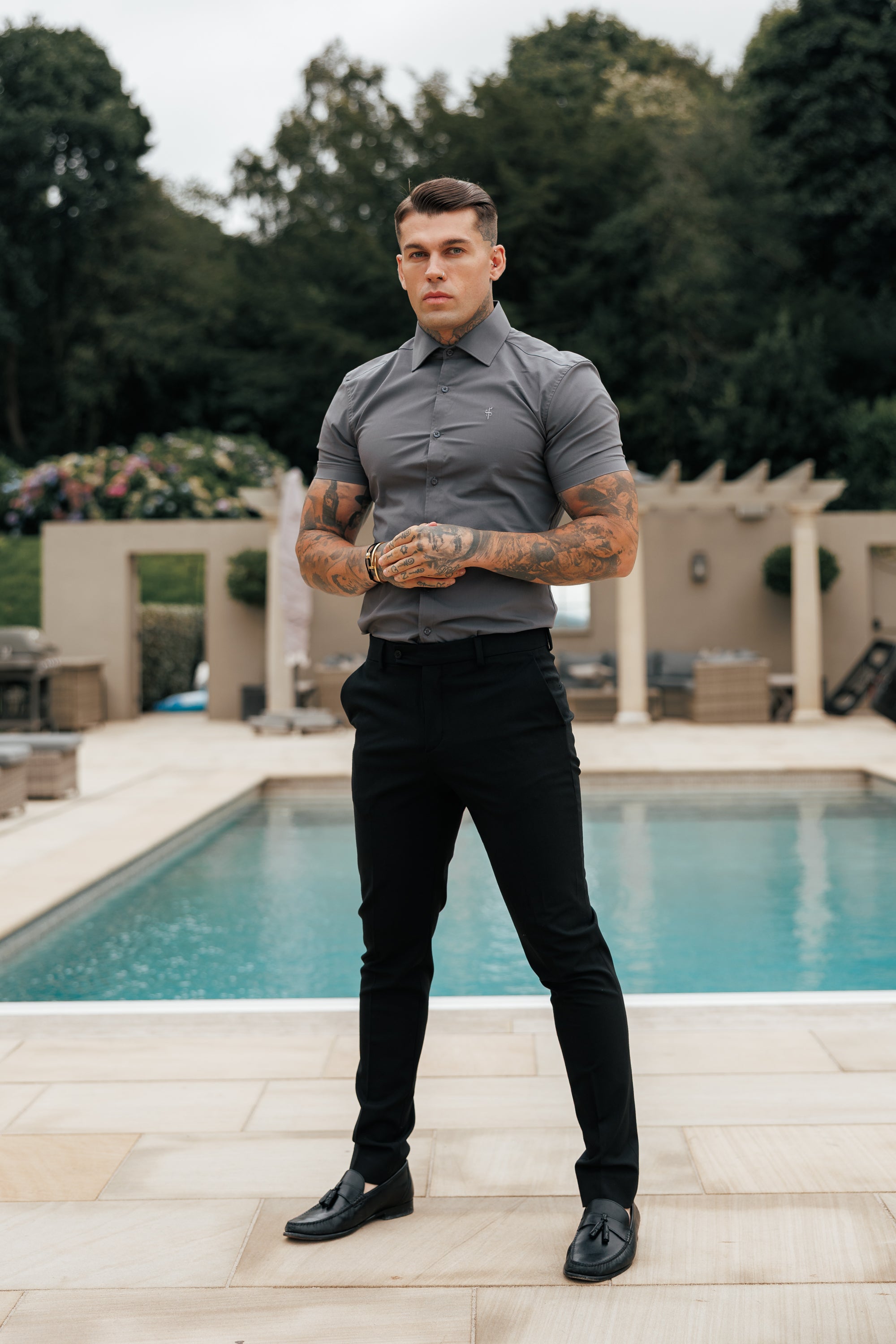 Muscle Fit Advanced Stretch Charcoal Short Sleeve with Cutaway Collar - FS1206