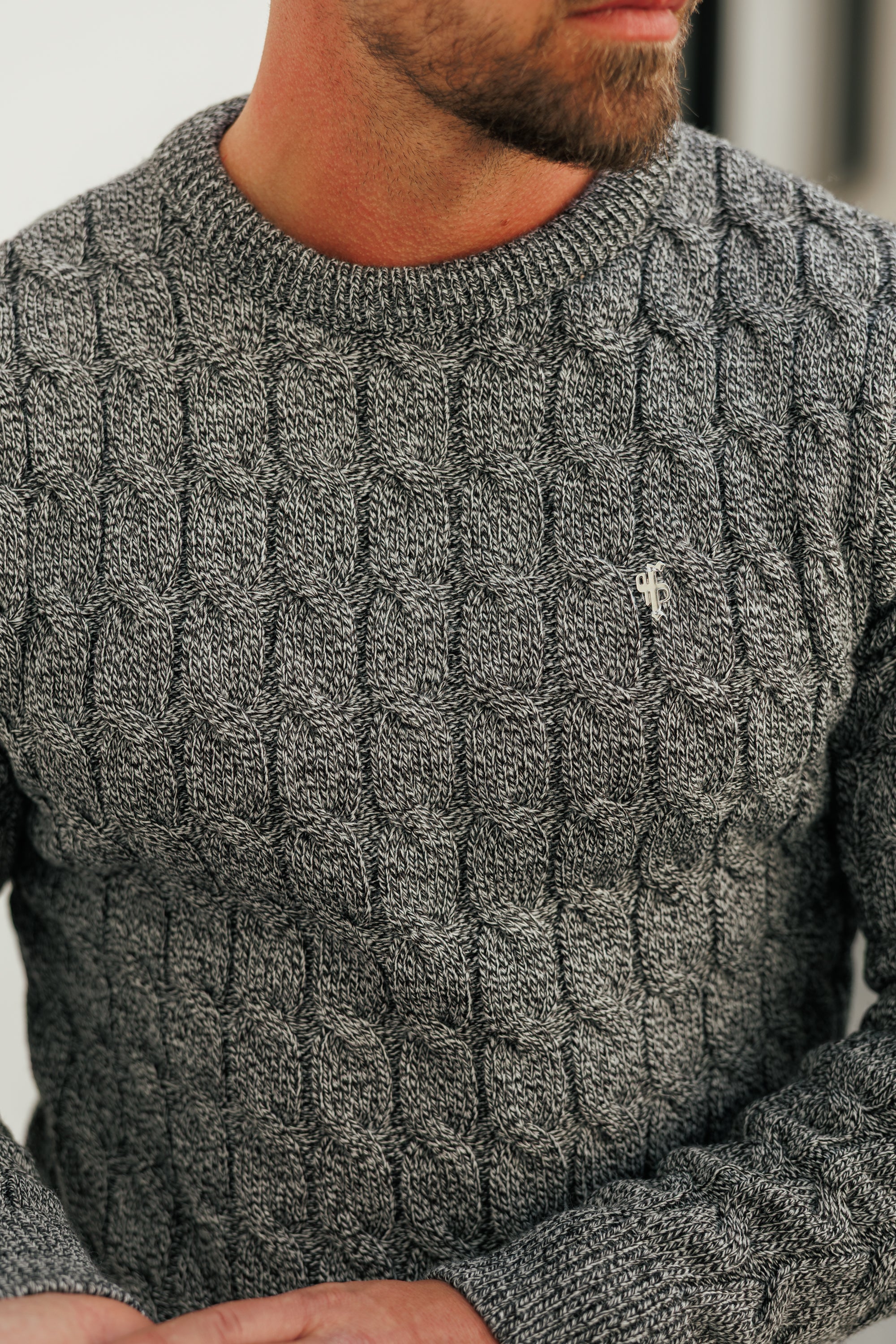 Link Weave Knit Black/ White Two Tone Crew Neck Jumper - FSJ132