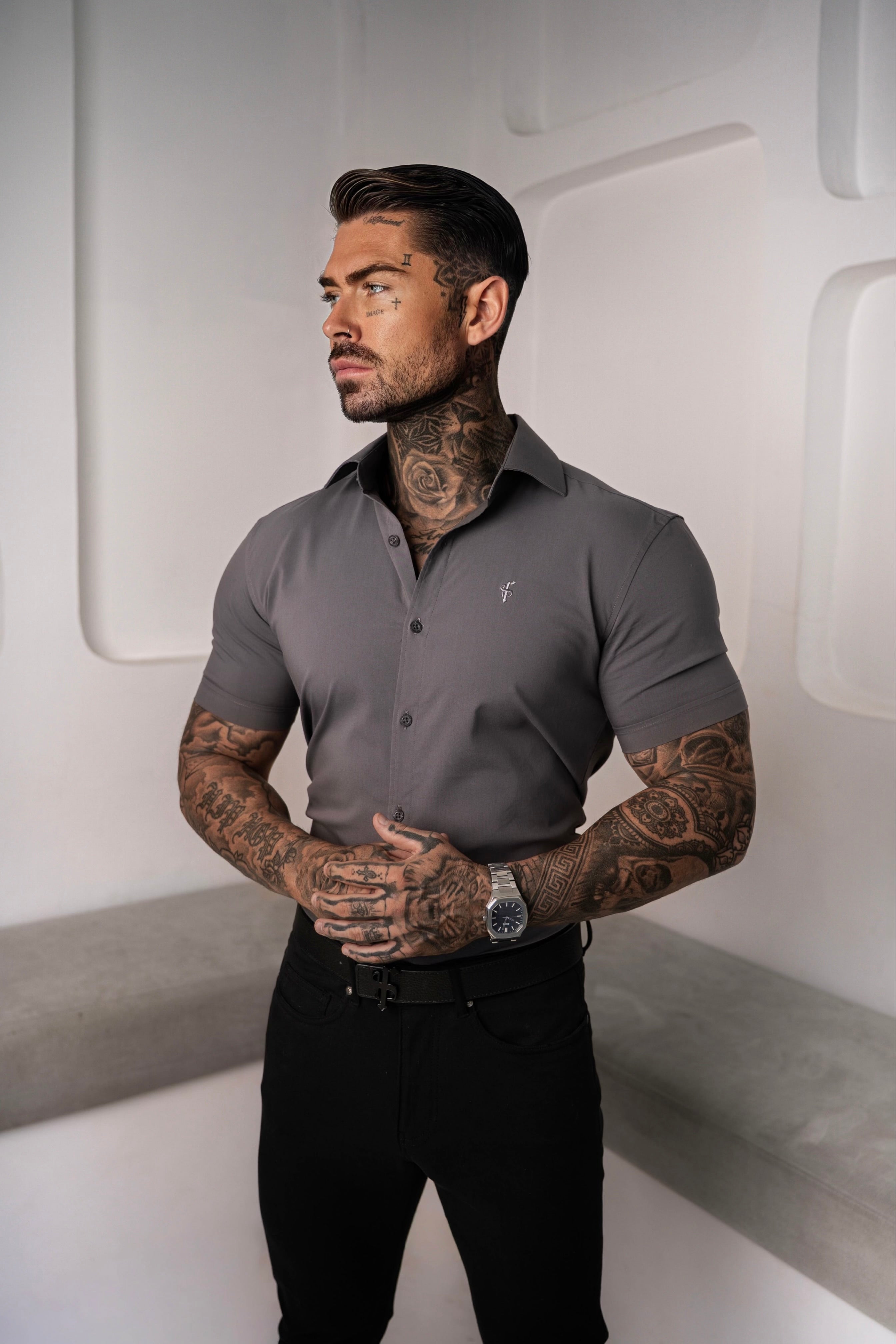 Muscle Fit Advanced Stretch Charcoal Short Sleeve with Cutaway Collar - FS1206