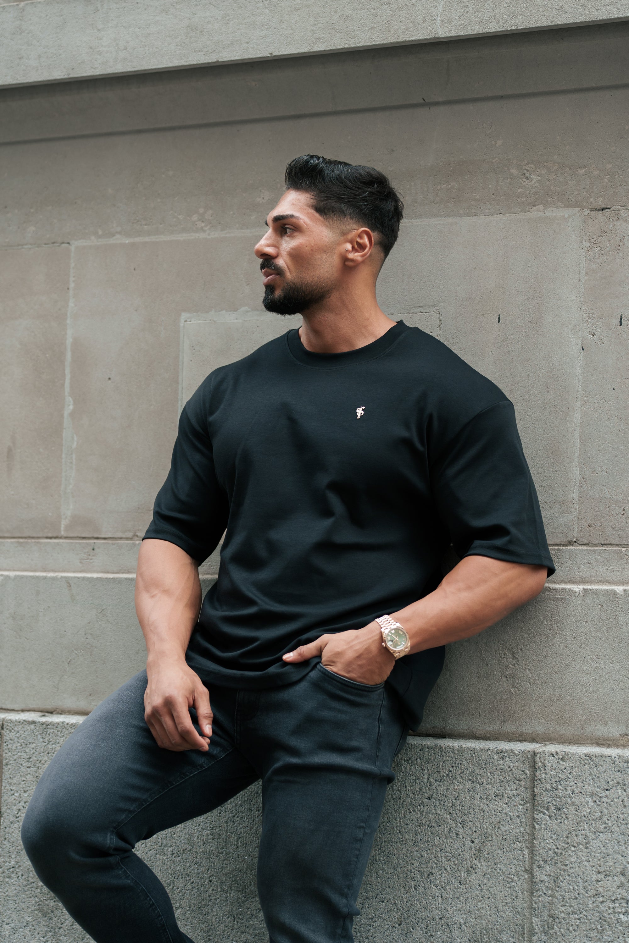 Black Distressed Stretch Relaxed Jeans - FSJEAN018