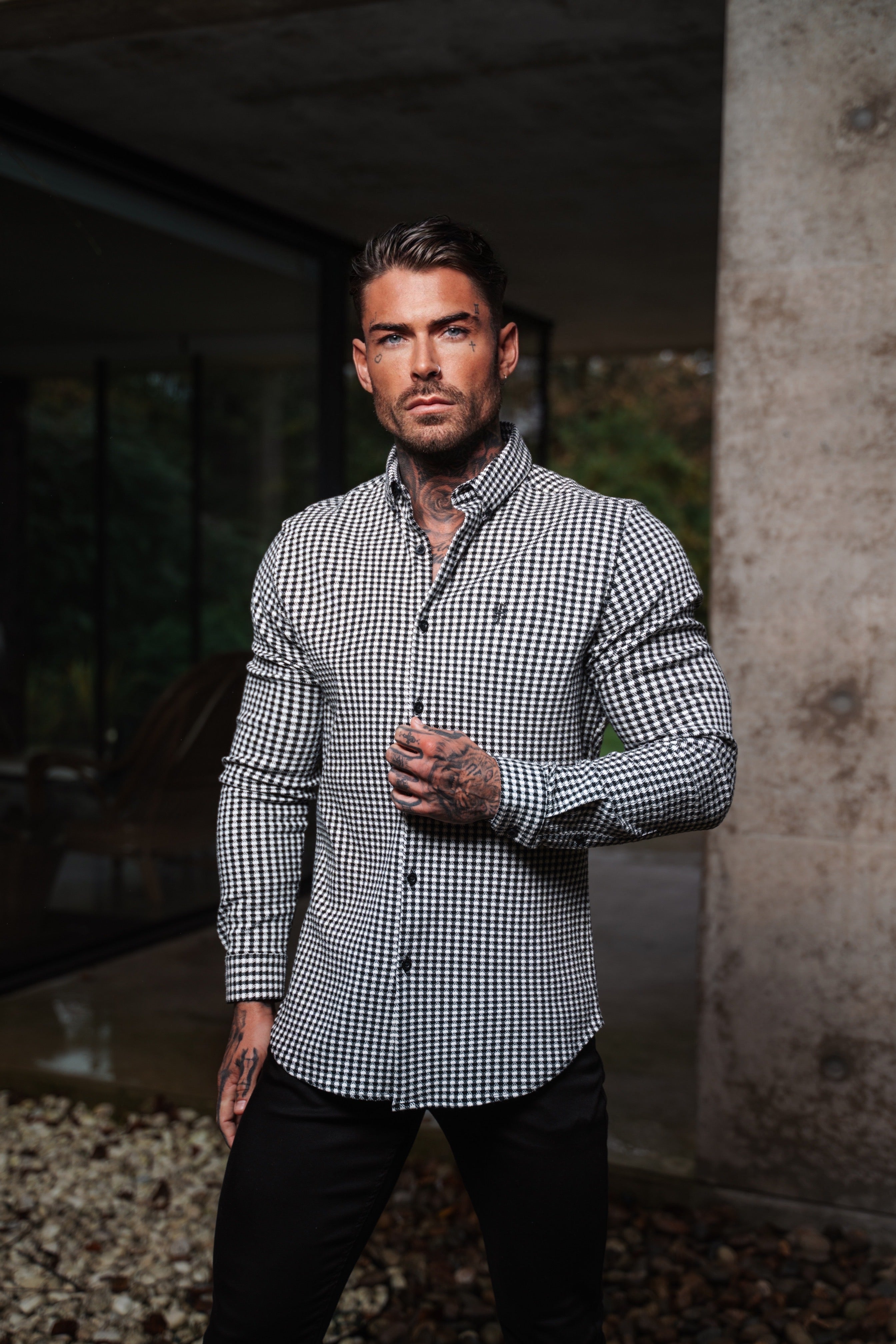 Classic Black / White Woven Dogtooth Check Long Sleeve with Button Down Collar - FS987