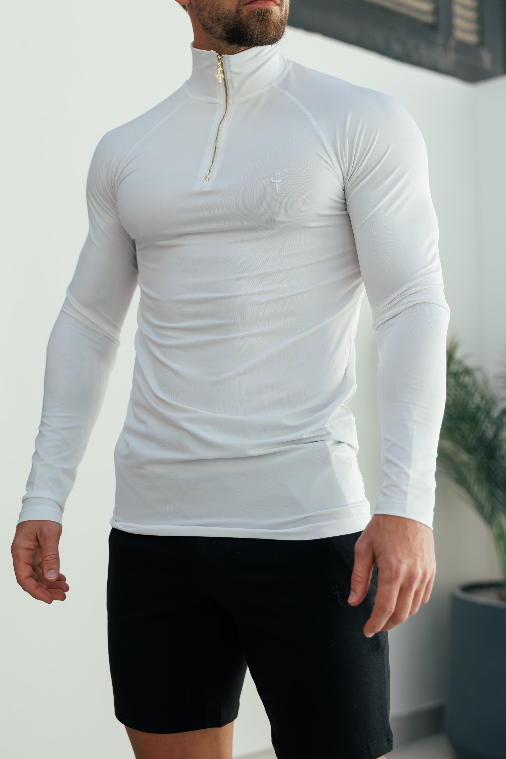 Muscle Fit Long Sleeve White / Gold Half Zip Gym Top - FSH889