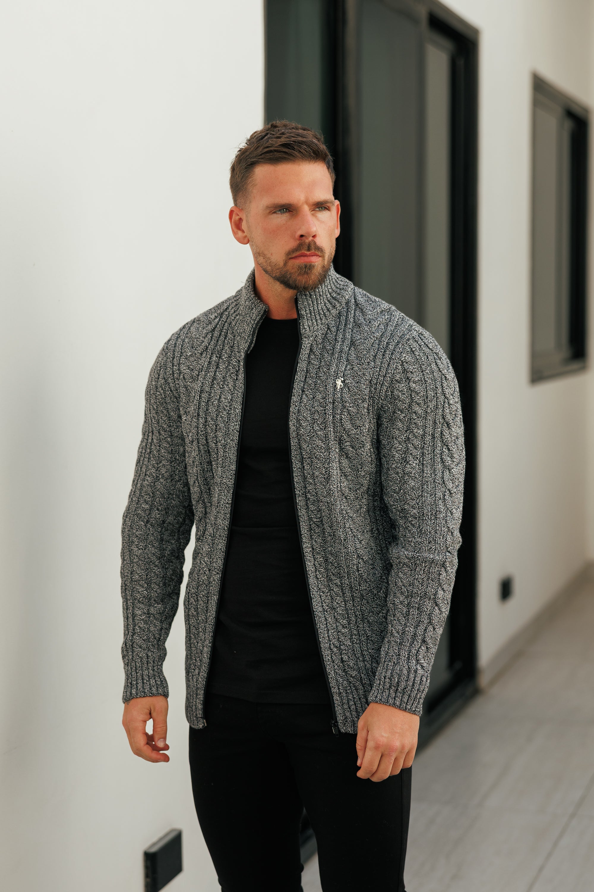 Chunky Zipped Cardigan Black / White Two Tone - FSJ145