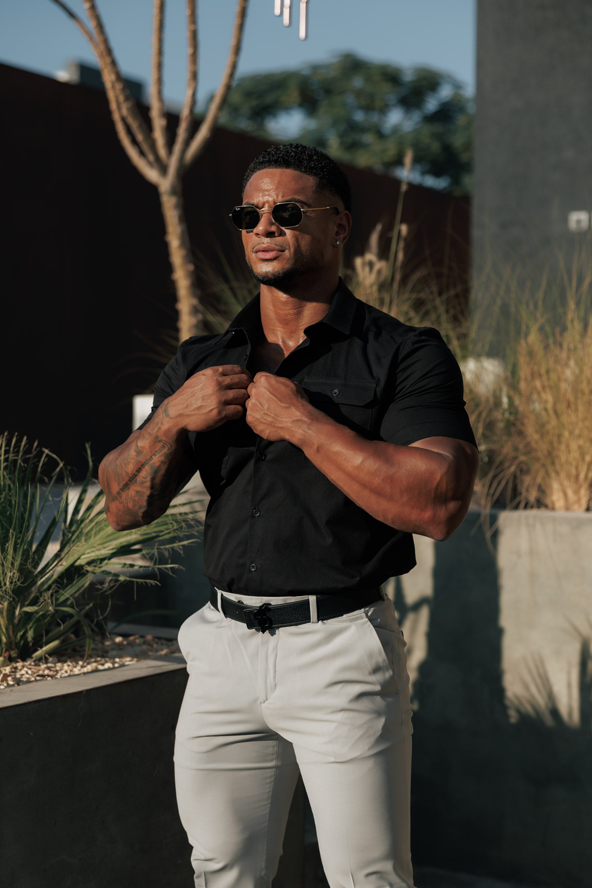 Boxy Stretch Black Short Sleeve With 2 Chest Pockets ad Flaps- FS1097