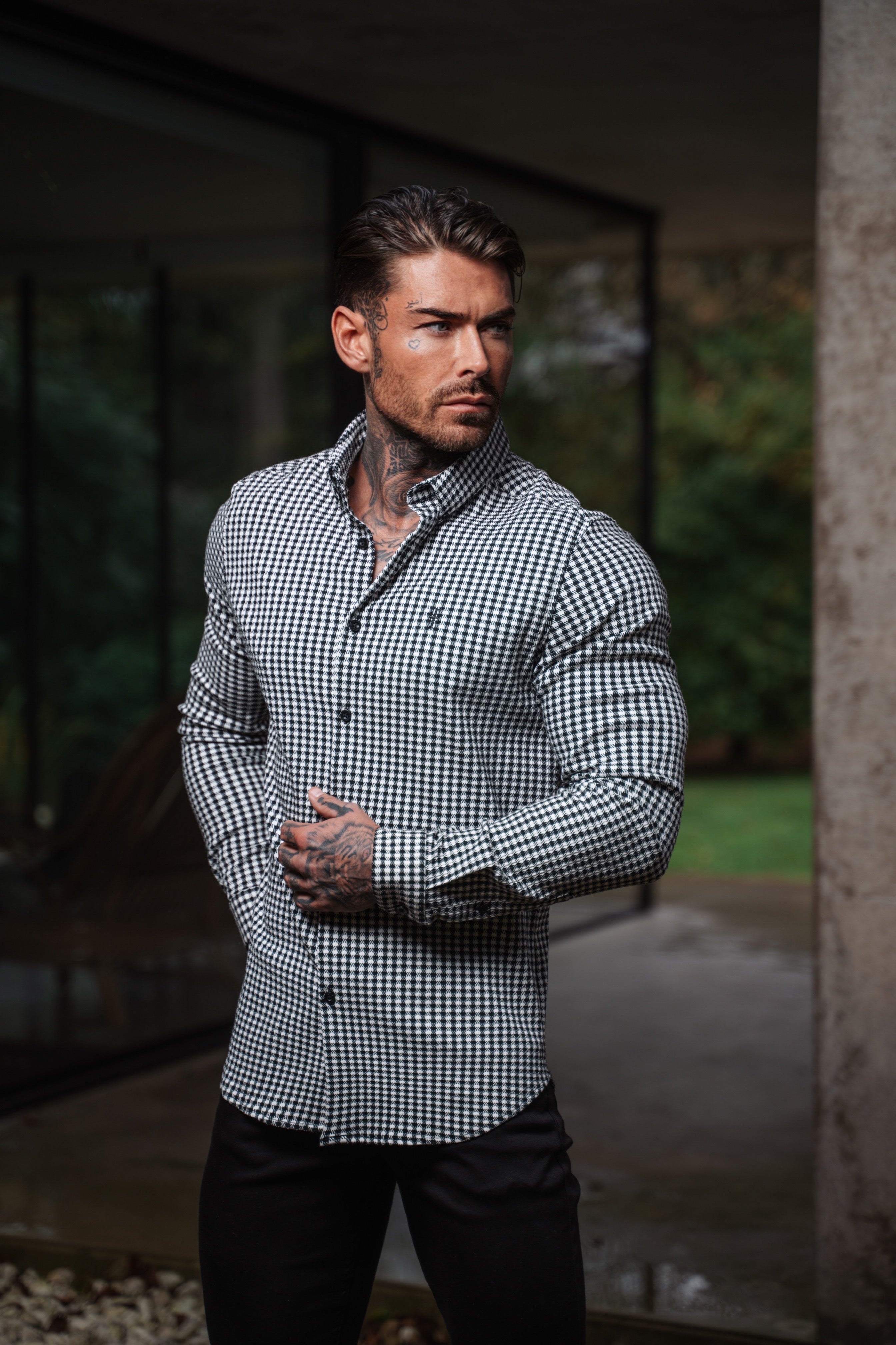 Classic Black / White Woven Dogtooth Check Long Sleeve with Button Down Collar - FS987