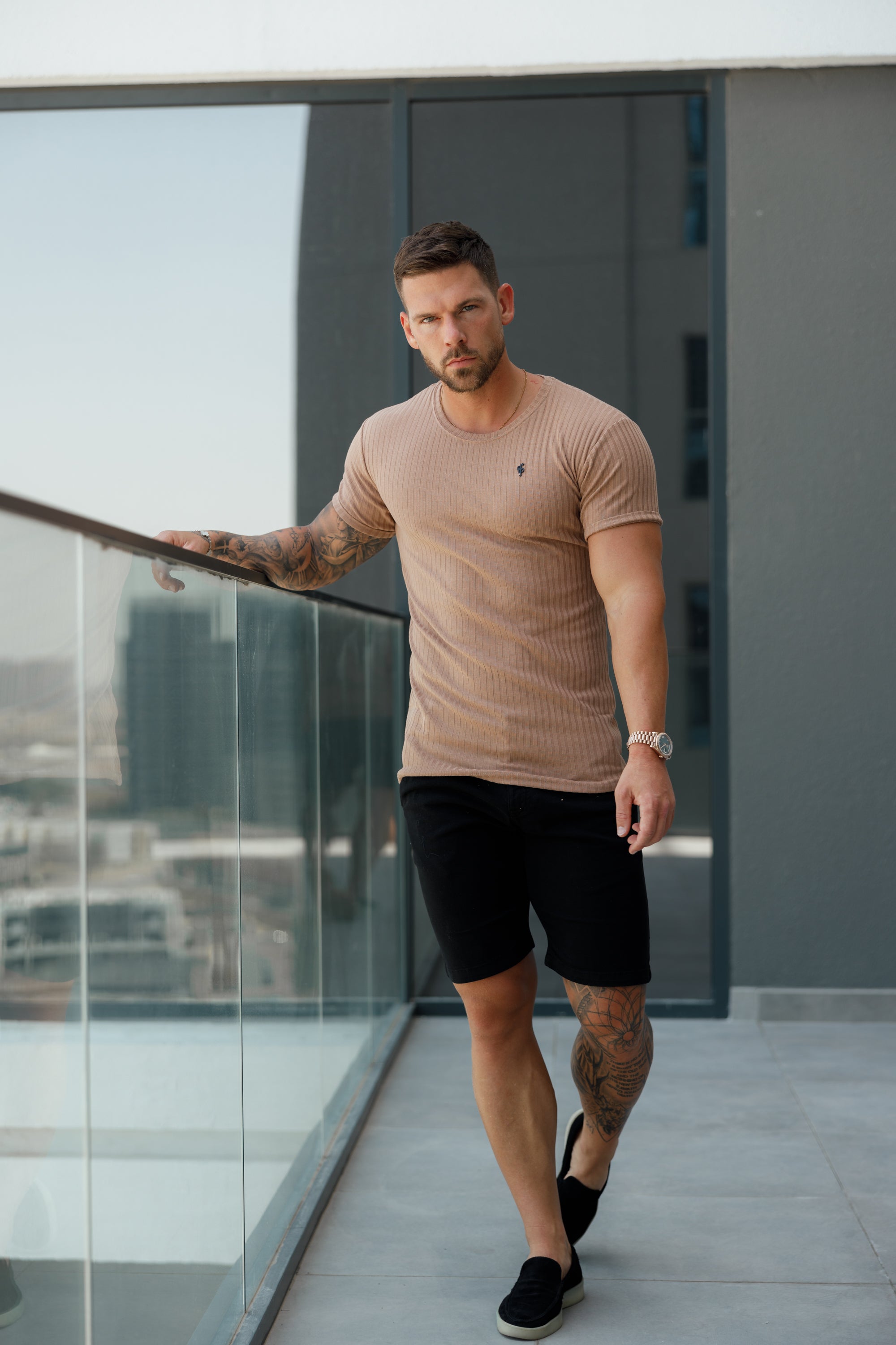 Classic Coffee / Black Ribbed Knit Super Slim Short Sleeve Crew T-Shirt - FSH1090