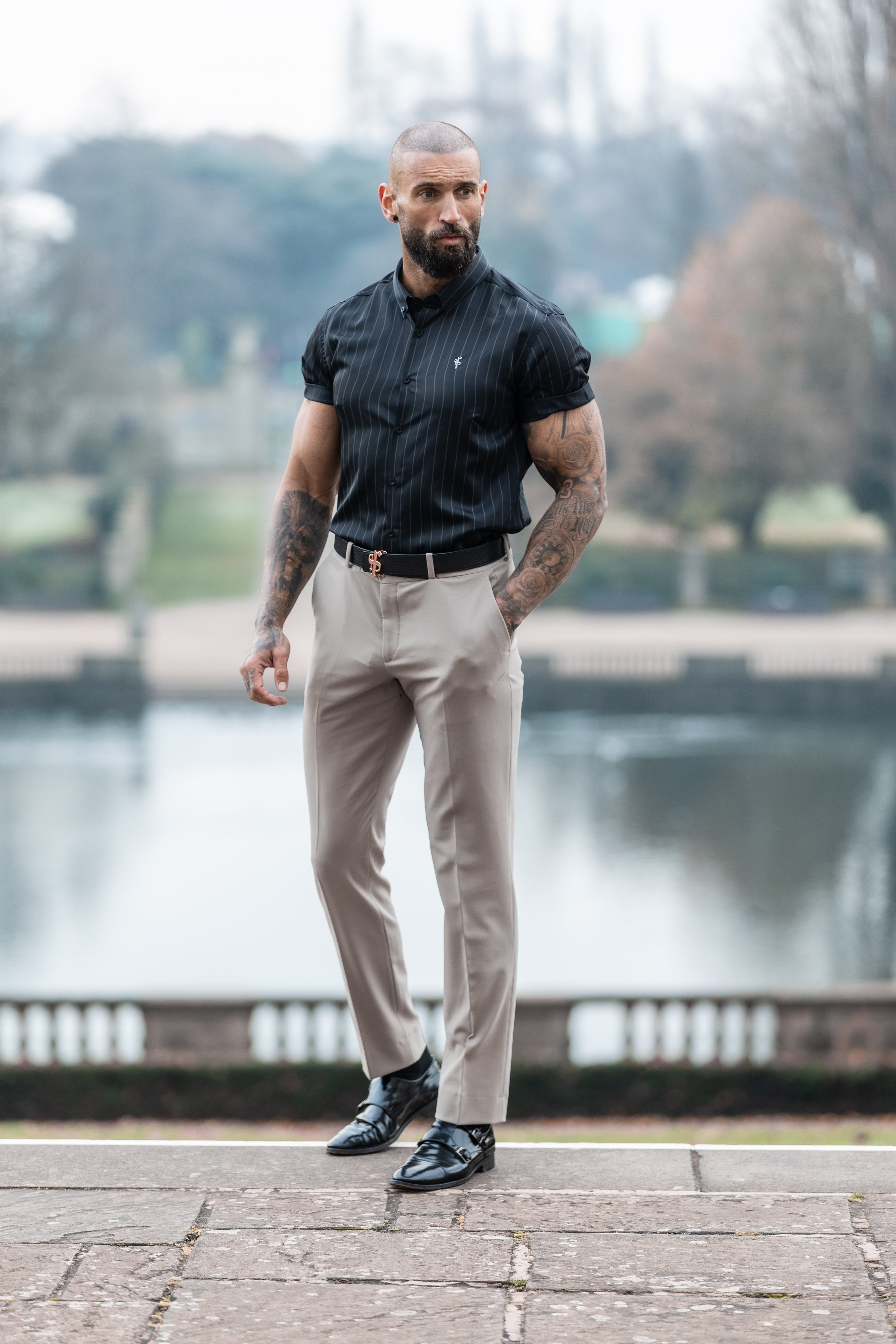 Classic Black / Grey Woven Sateen Stripe Short Sleeve - FS992