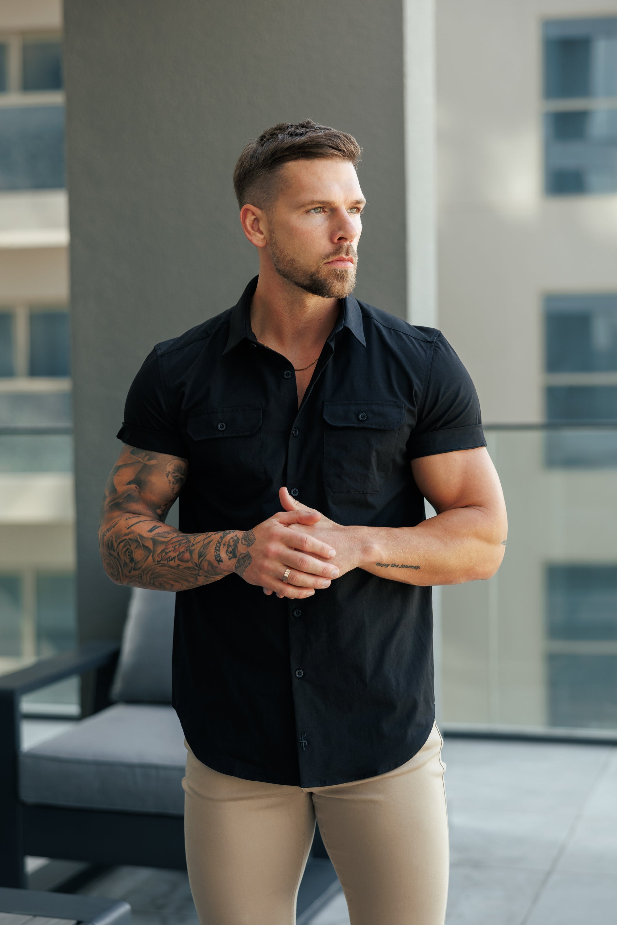 Boxy Stretch Black Short Sleeve With 2 Chest Pockets ad Flaps- FS1097