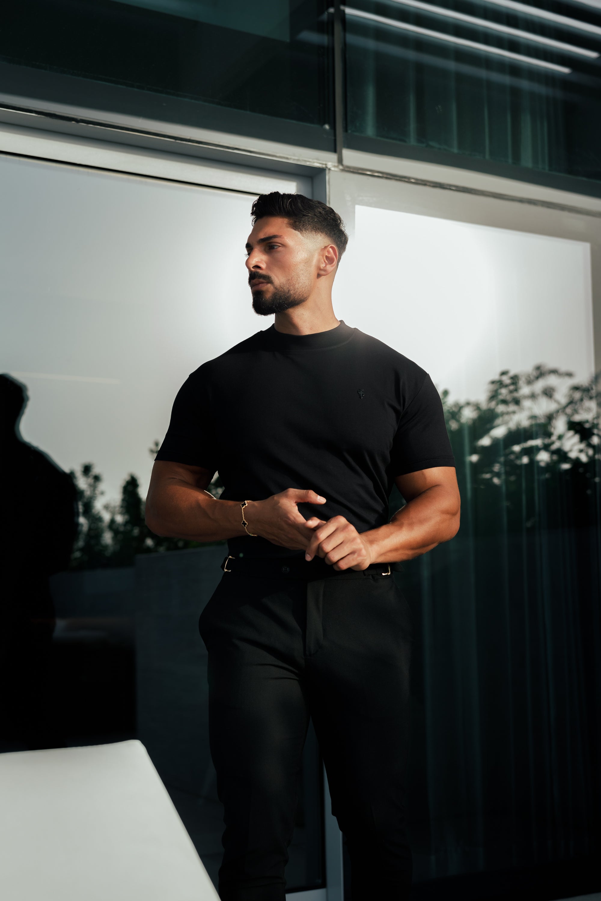 Ribbed High Neck Crew Short Sleeve Black / Black Metal Emblem - FSH1004