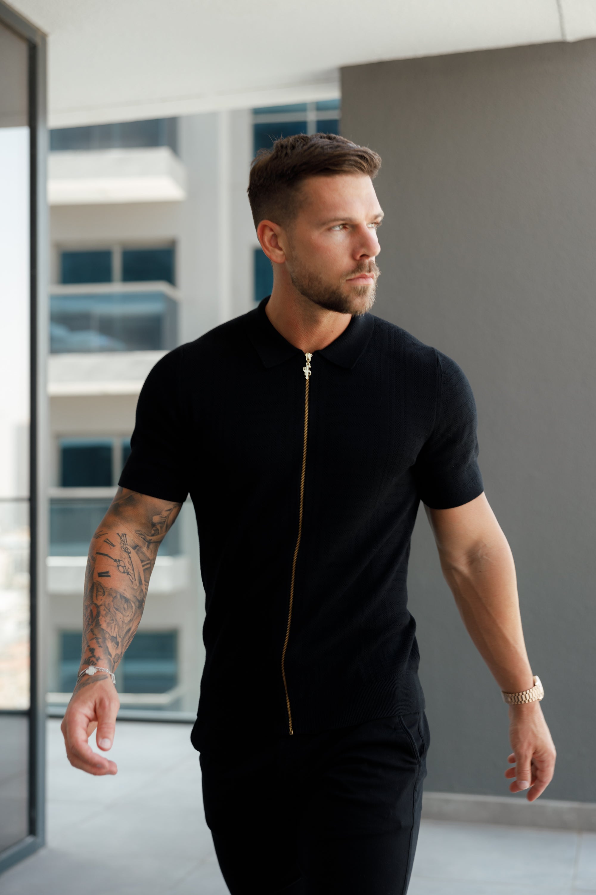 Classic Knitted Geo Design With Full Length Zip Black Short Sleeve - FSN147