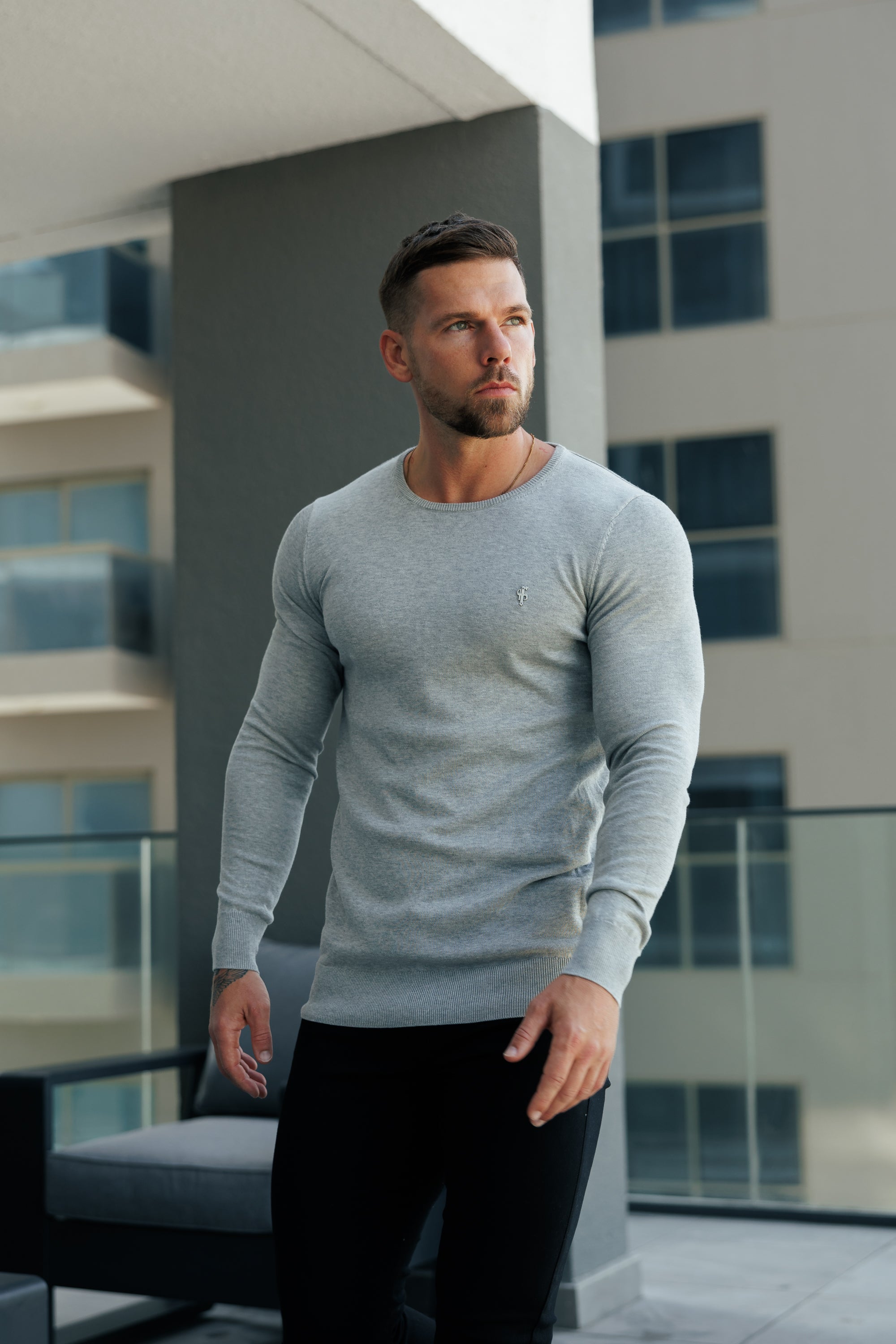 Light Grey Crew Neck Knitted Jumper With FS Branding - FSN199