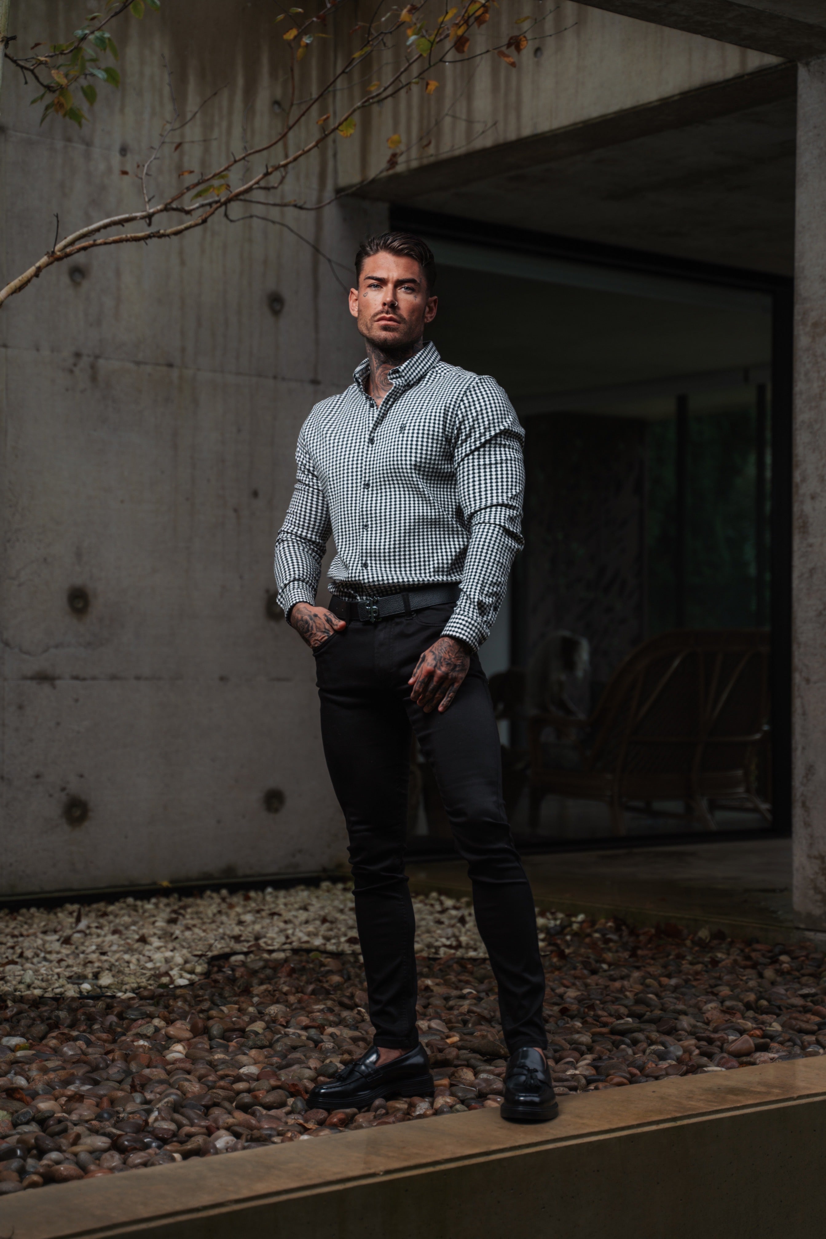 Classic Black / White Woven Dogtooth Check Long Sleeve with Button Down Collar - FS987