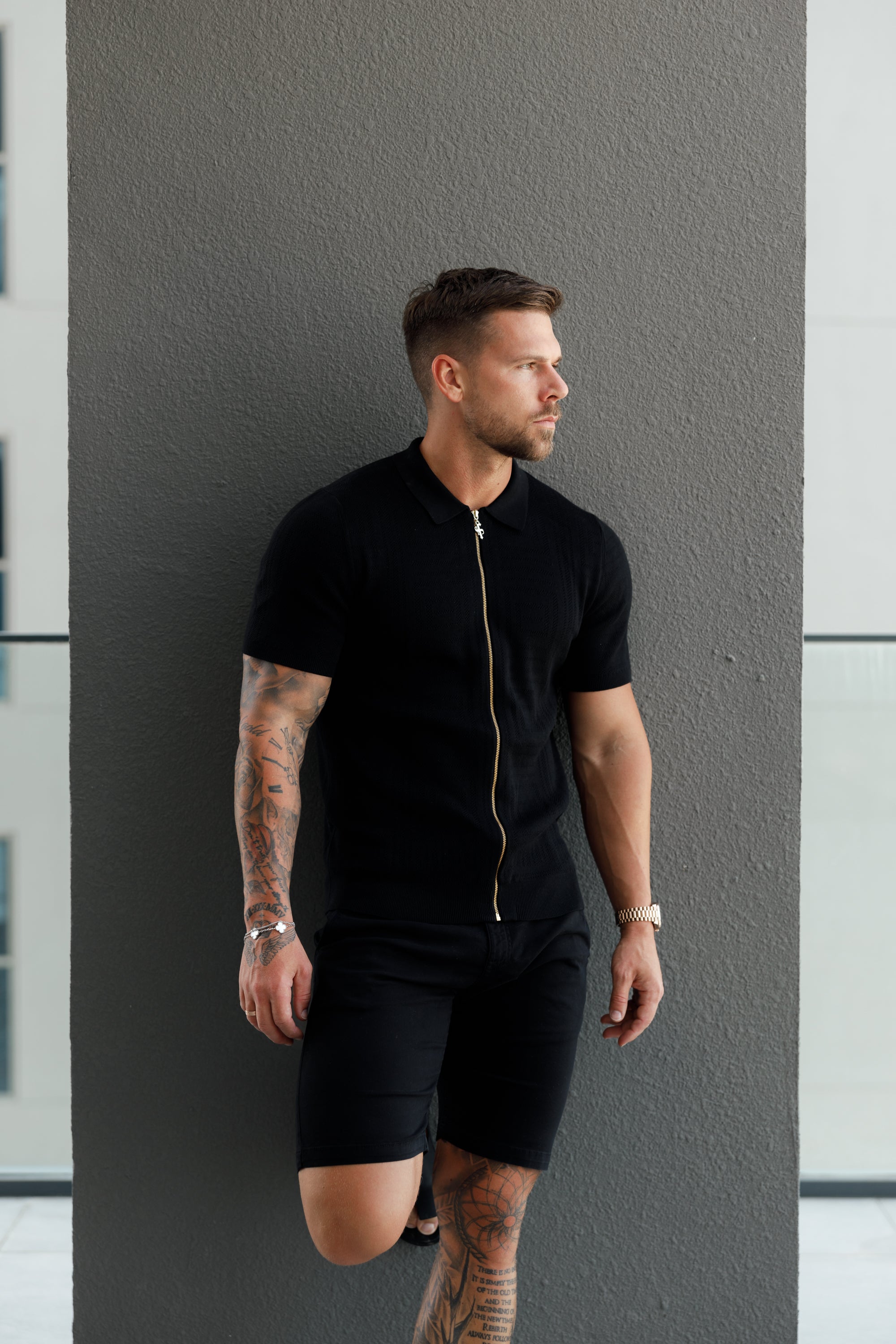 Classic Knitted Geo Design With Full Length Zip Black Short Sleeve - FSN147
