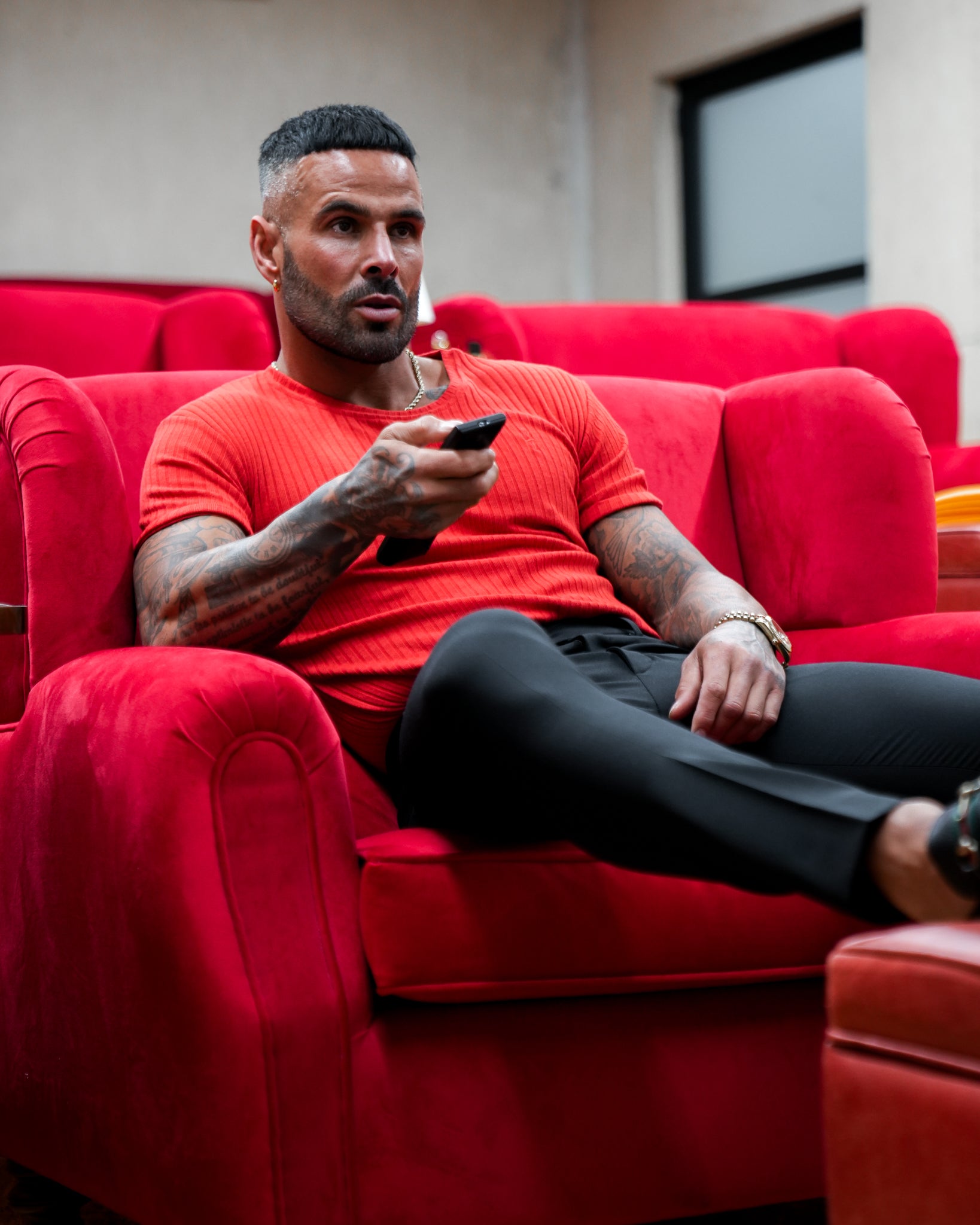 Classic Postbox Red Ribbed Knit Super Slim Short Sleeve Crew - FSH1164