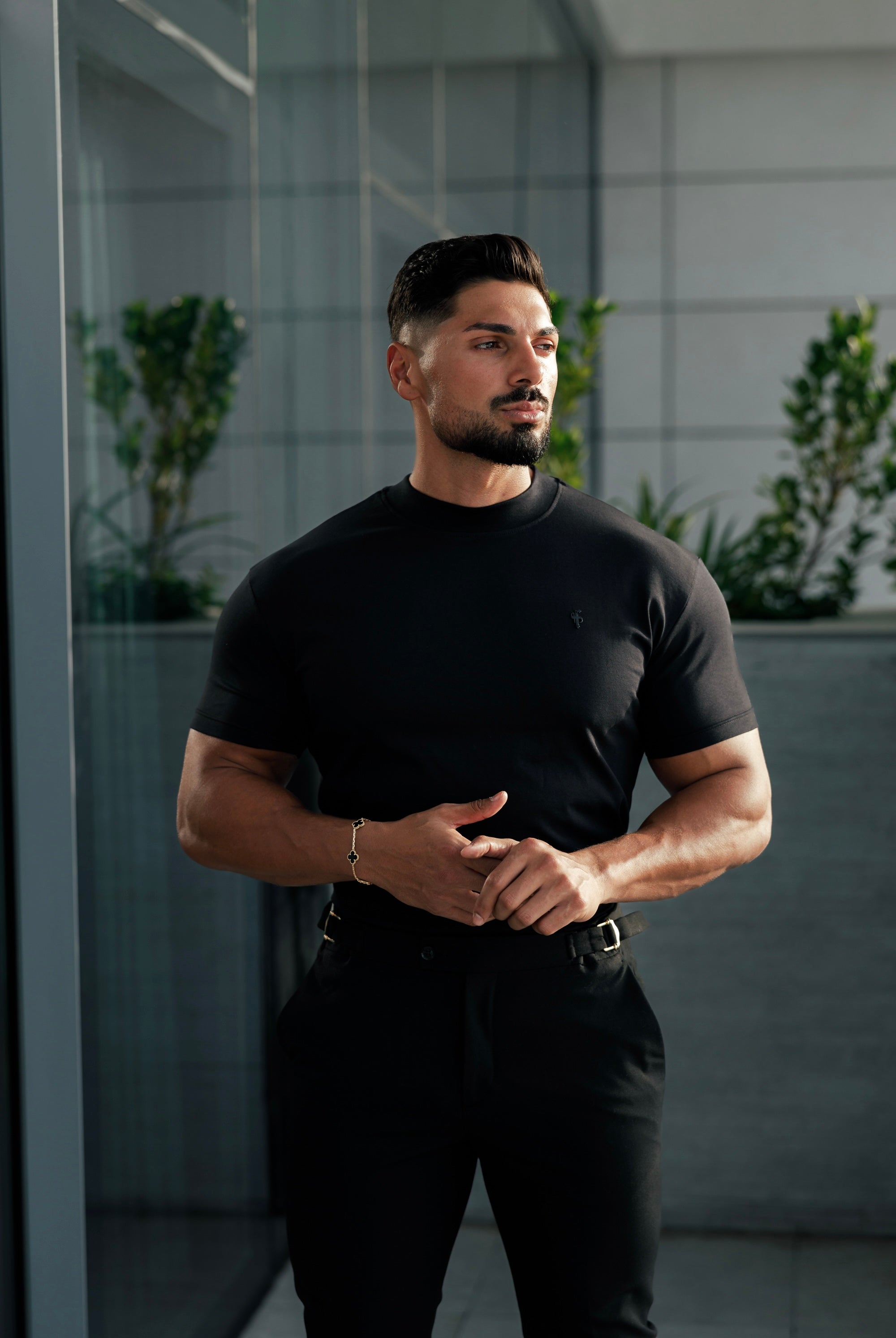 Ribbed High Neck Crew Short Sleeve Black / Black Metal Emblem - FSH1004