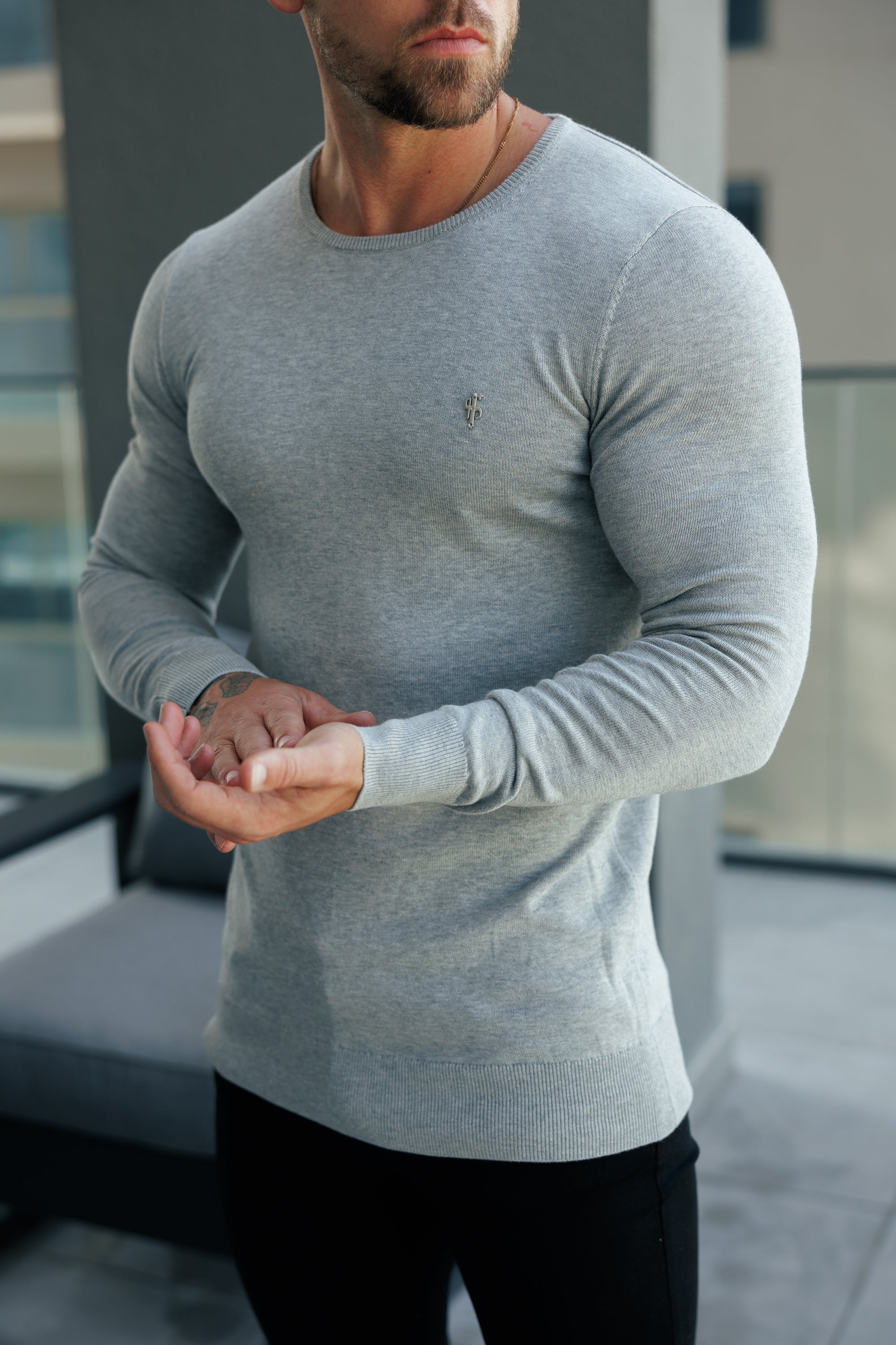Light Grey Crew Neck Knitted Jumper With FS Branding - FSN199