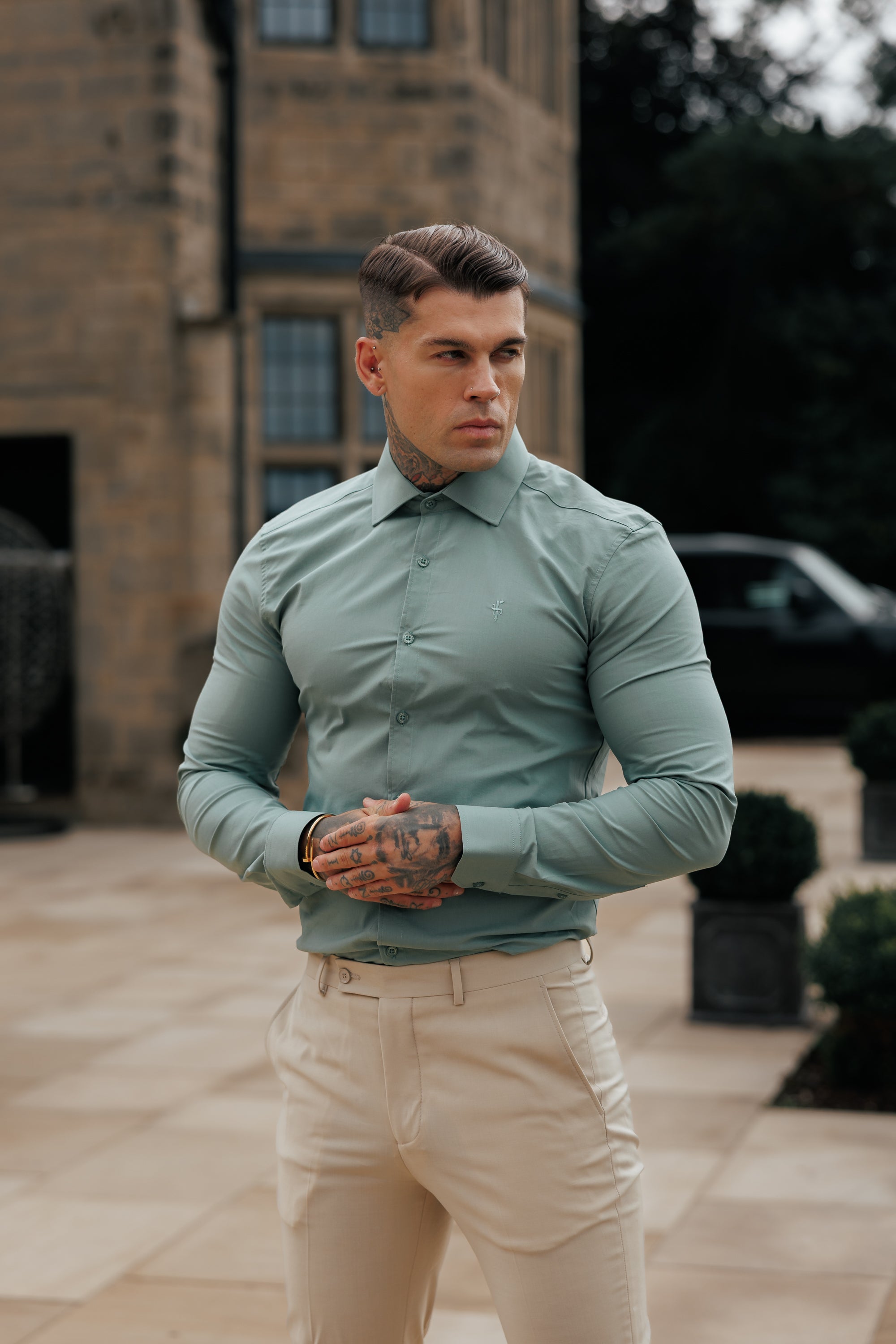 Muscle Fit Advanced Stretch Khaki with Cutaway Collar - FS1200