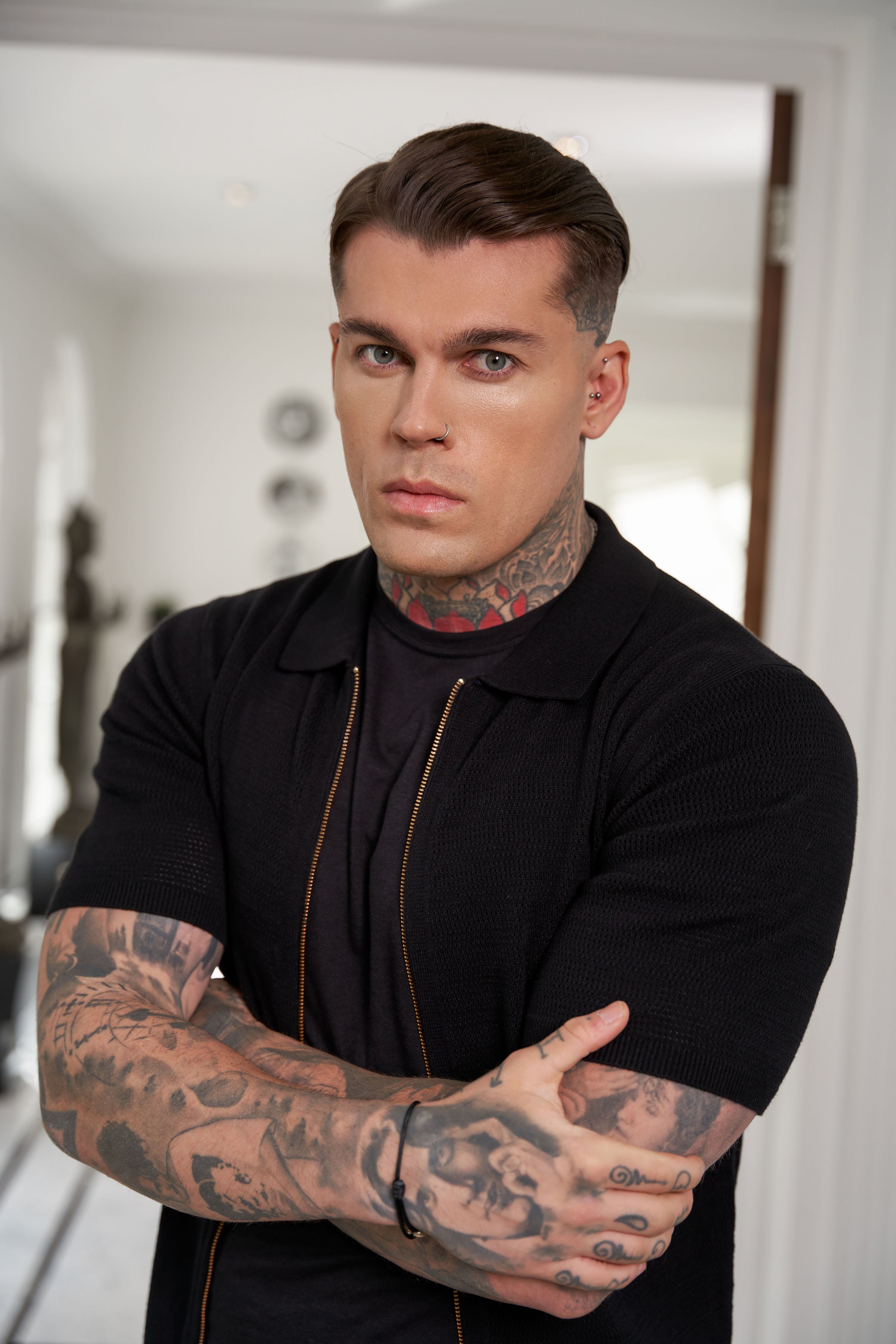 Classic Knitted Textured Design With Full Length Zip Black Short Sleeve - FSN151