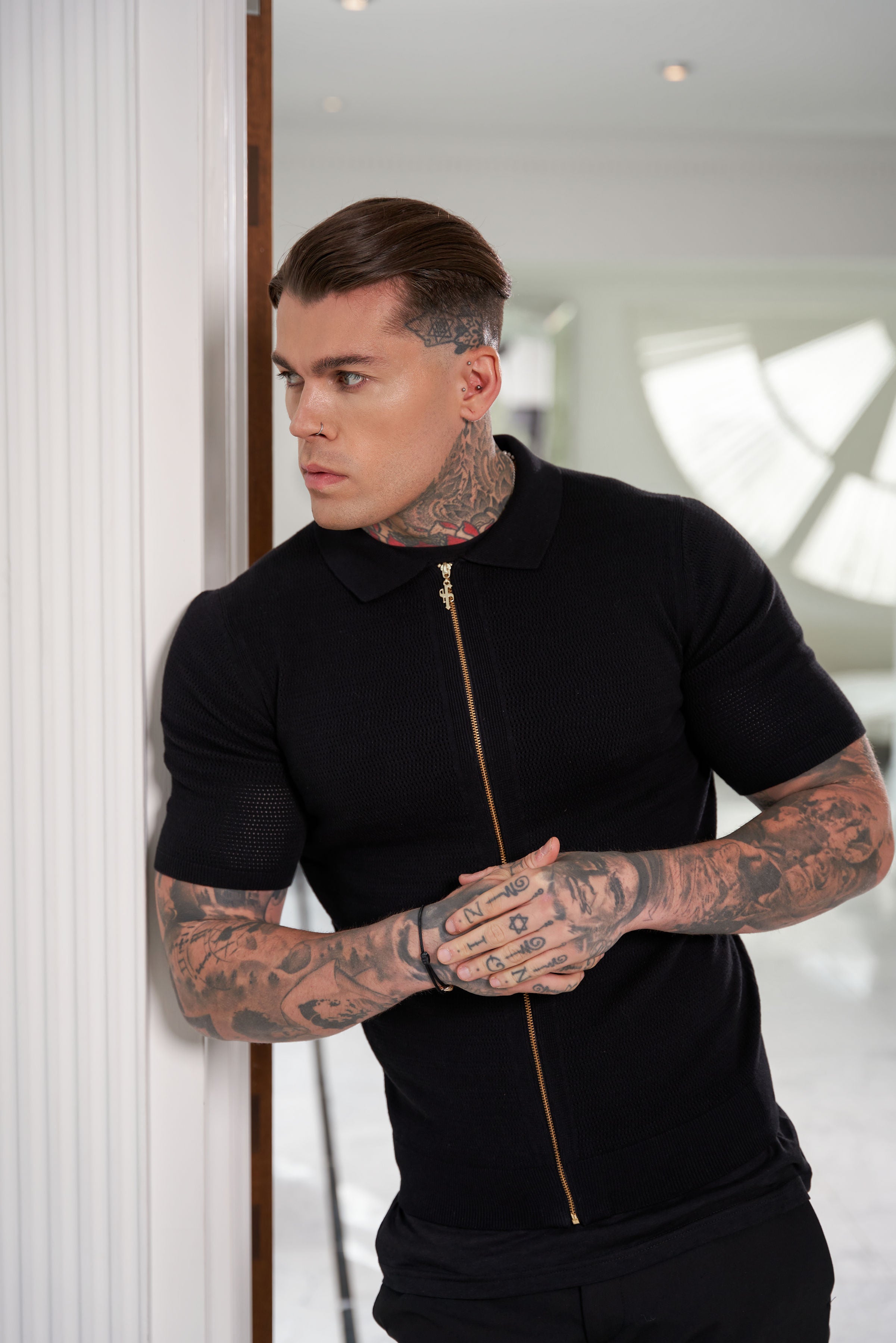 Classic Knitted Textured Design With Full Length Zip Black Short Sleeve - FSN151