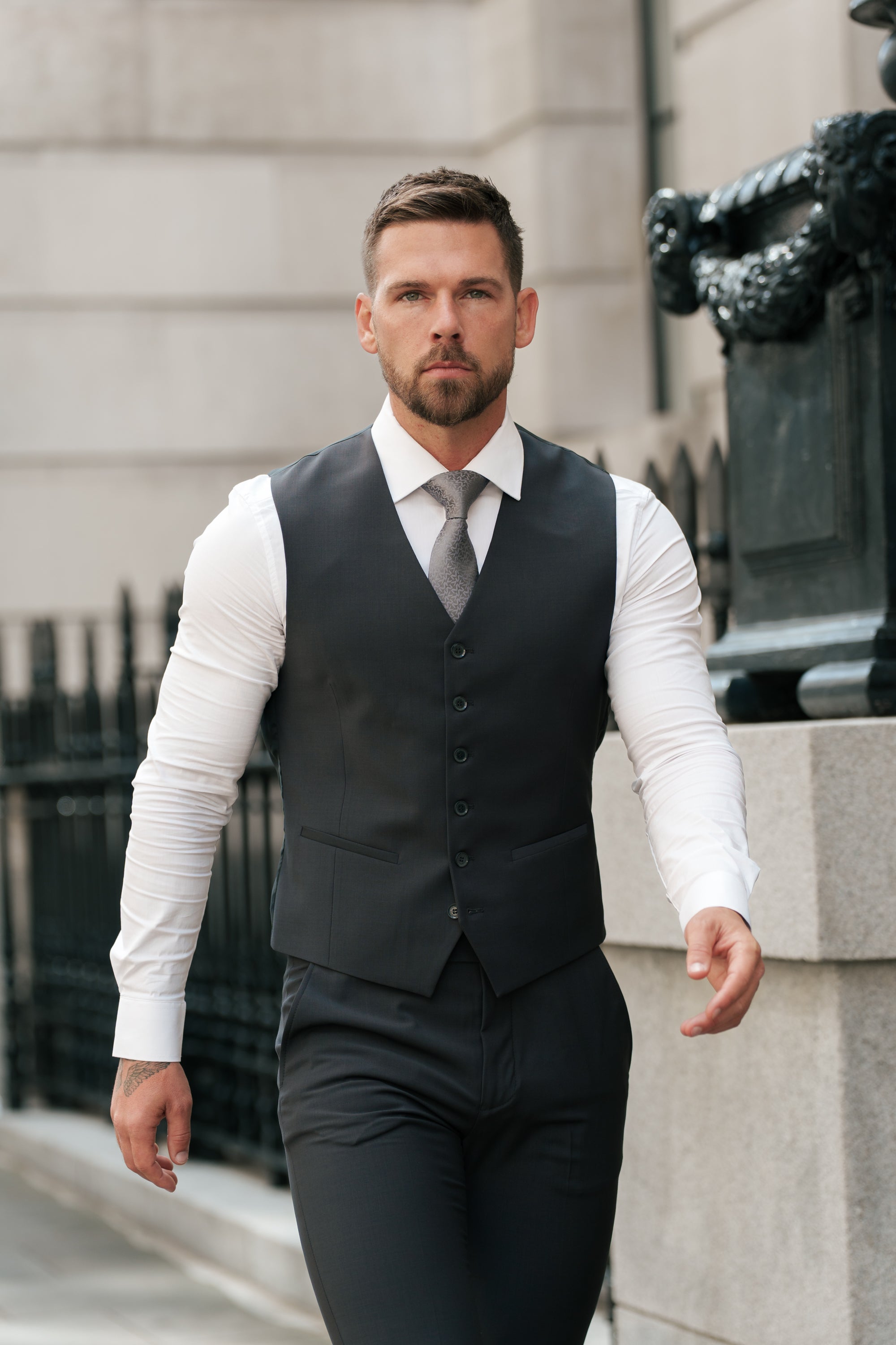Super Slim Stretch Classic White with Cutaway Collar - FS1183
