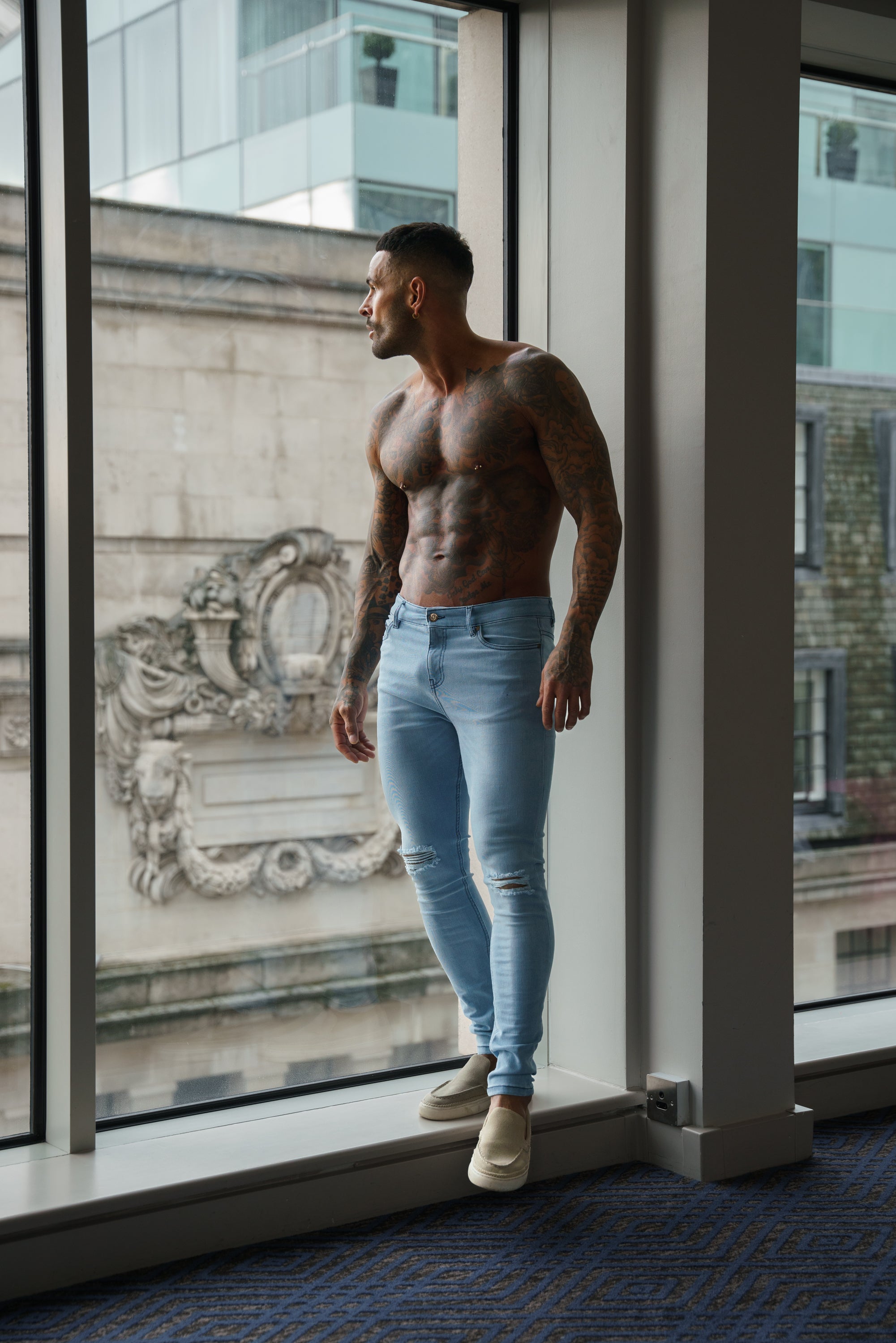 Ultra Stretch Mid Blue Slim Jeans Bleached with Knee Rips - FSJEAN012