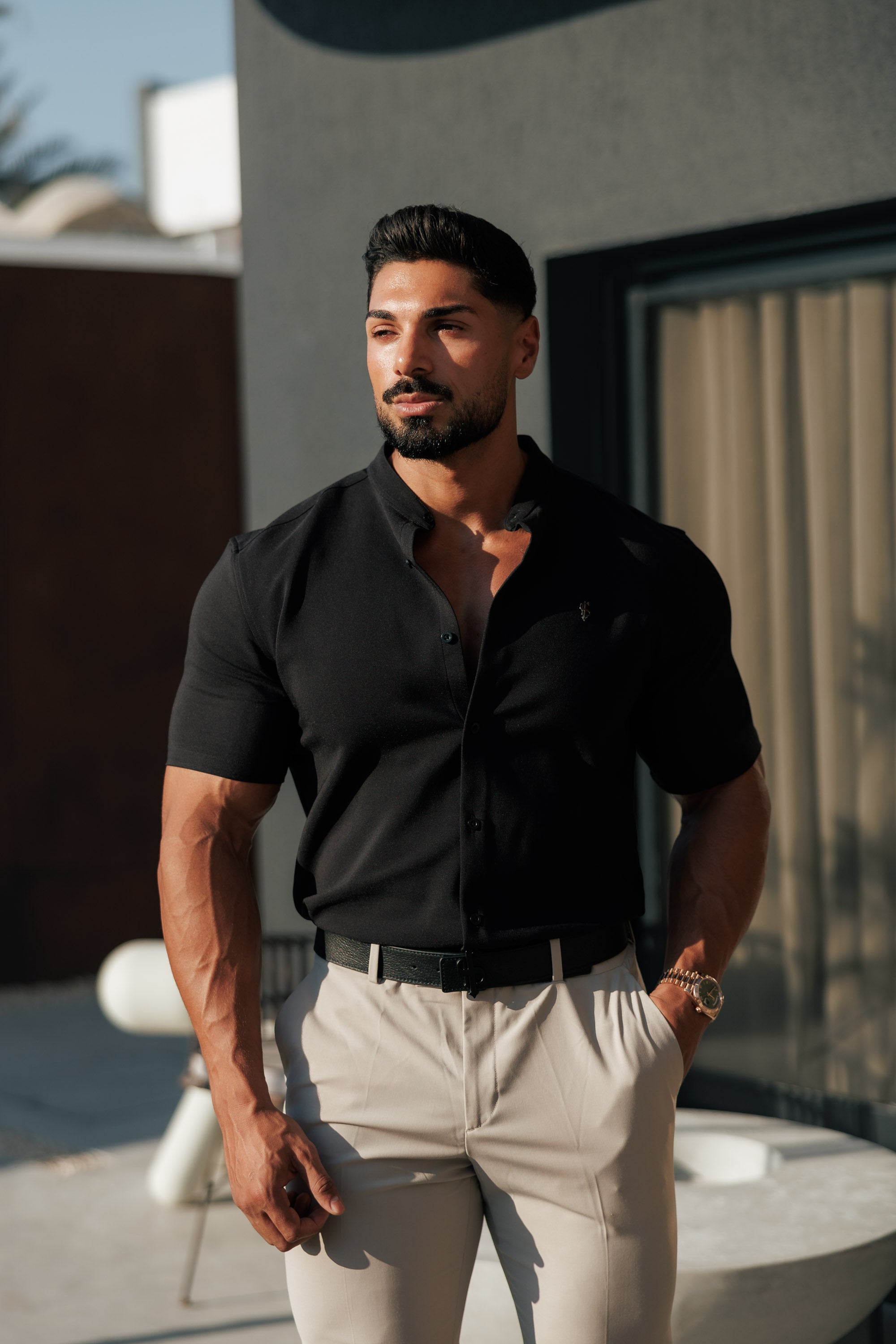 Classic Stretch Black with Grandad Collar and Decal SS - FS1076