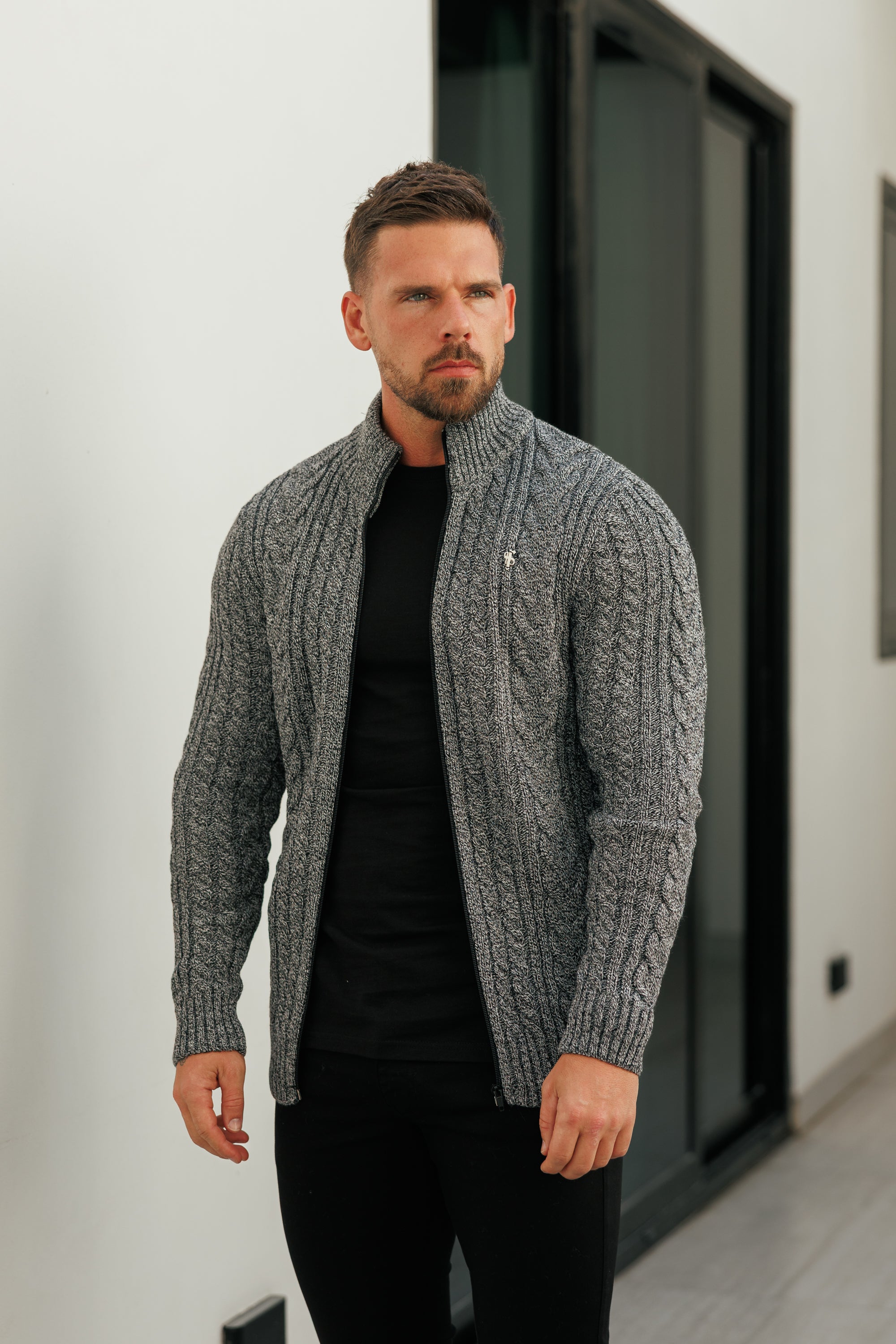 Chunky Zipped Cardigan Black / White Two Tone - FSJ145