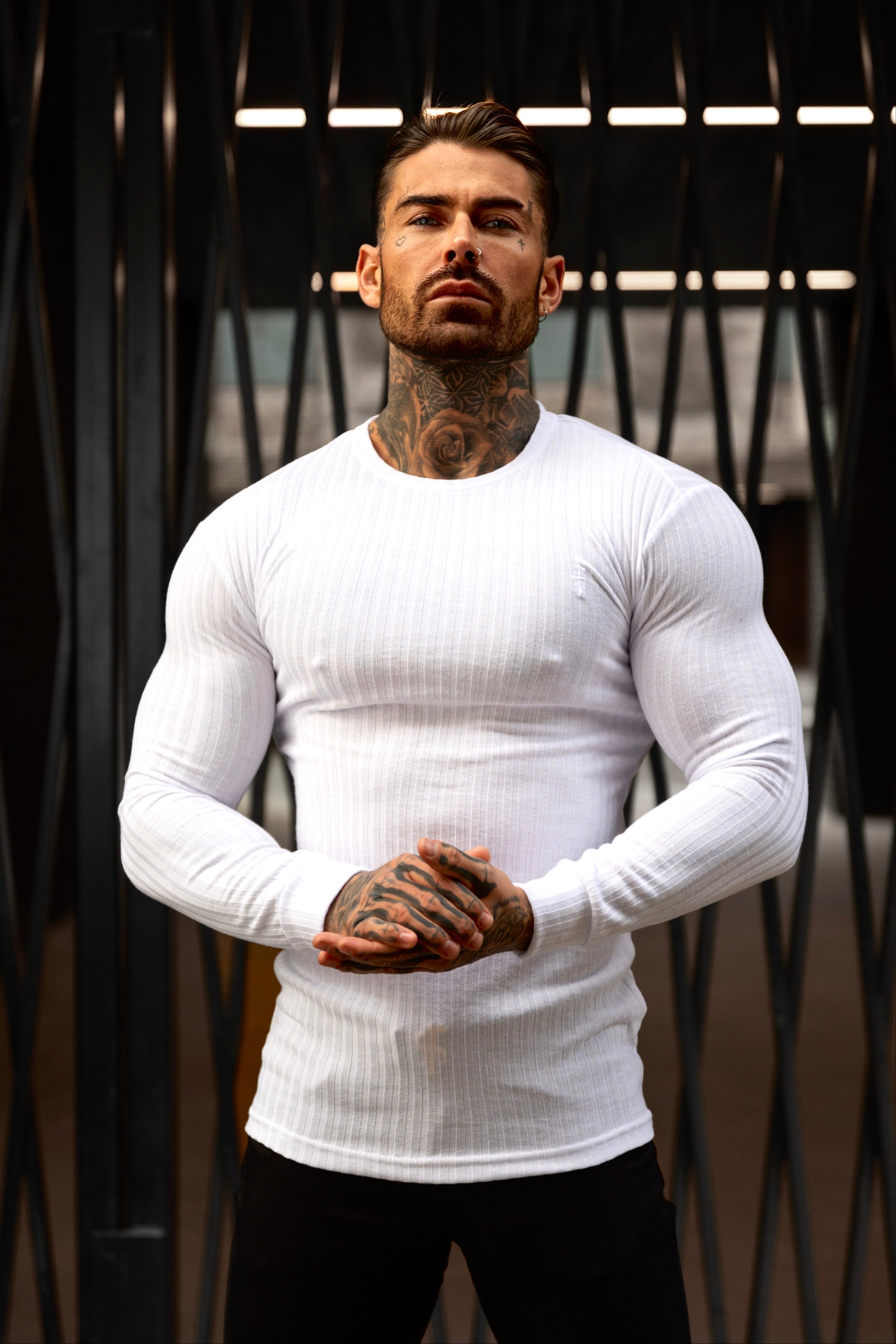 Classic White Ribbed Knit Jumper With Tonal Embroidery - FSH942