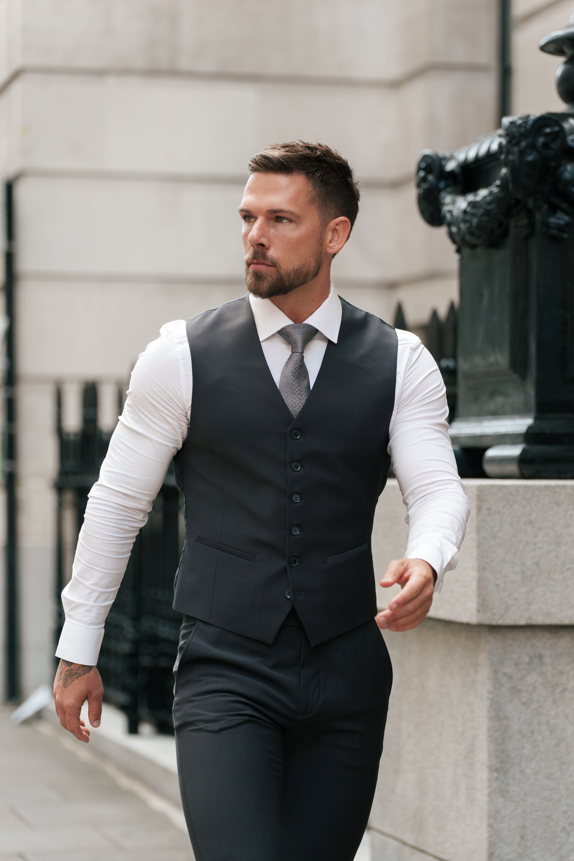 Super Slim Stretch Classic White with Cutaway Collar - FS1183