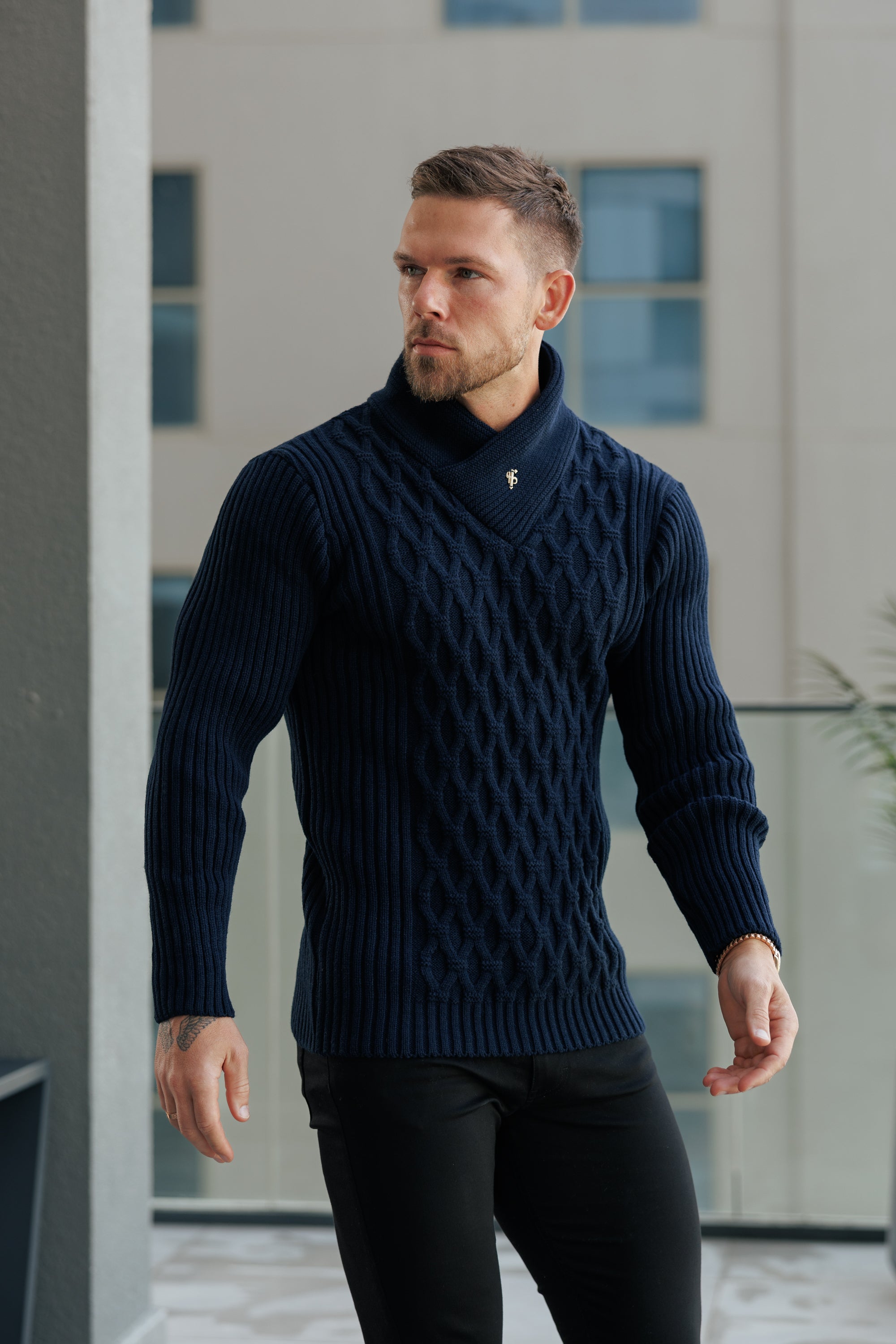 Chunky Cable Knit Navy Jumper - FSJ060