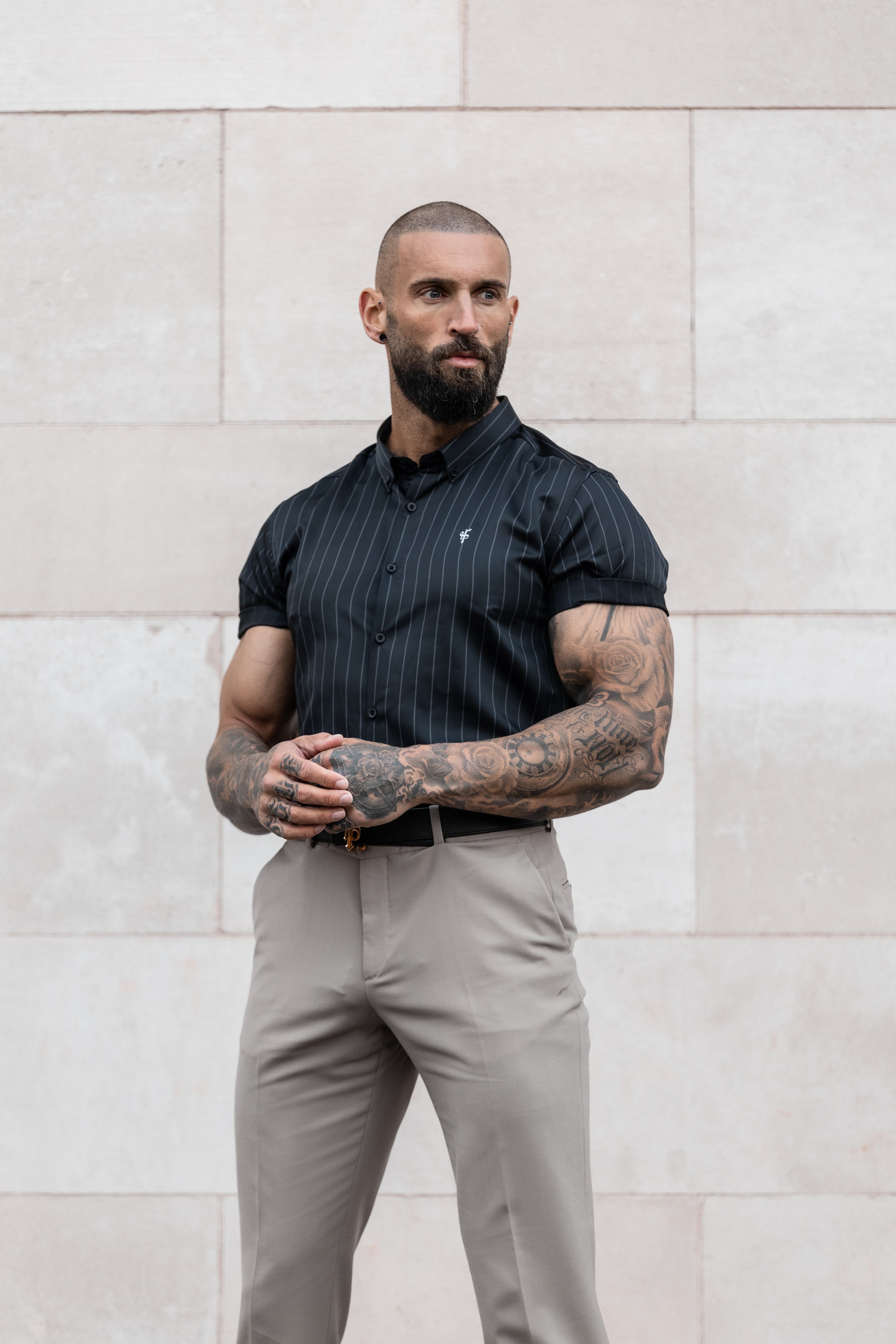 Classic Black / Grey Woven Sateen Stripe Short Sleeve - FS992