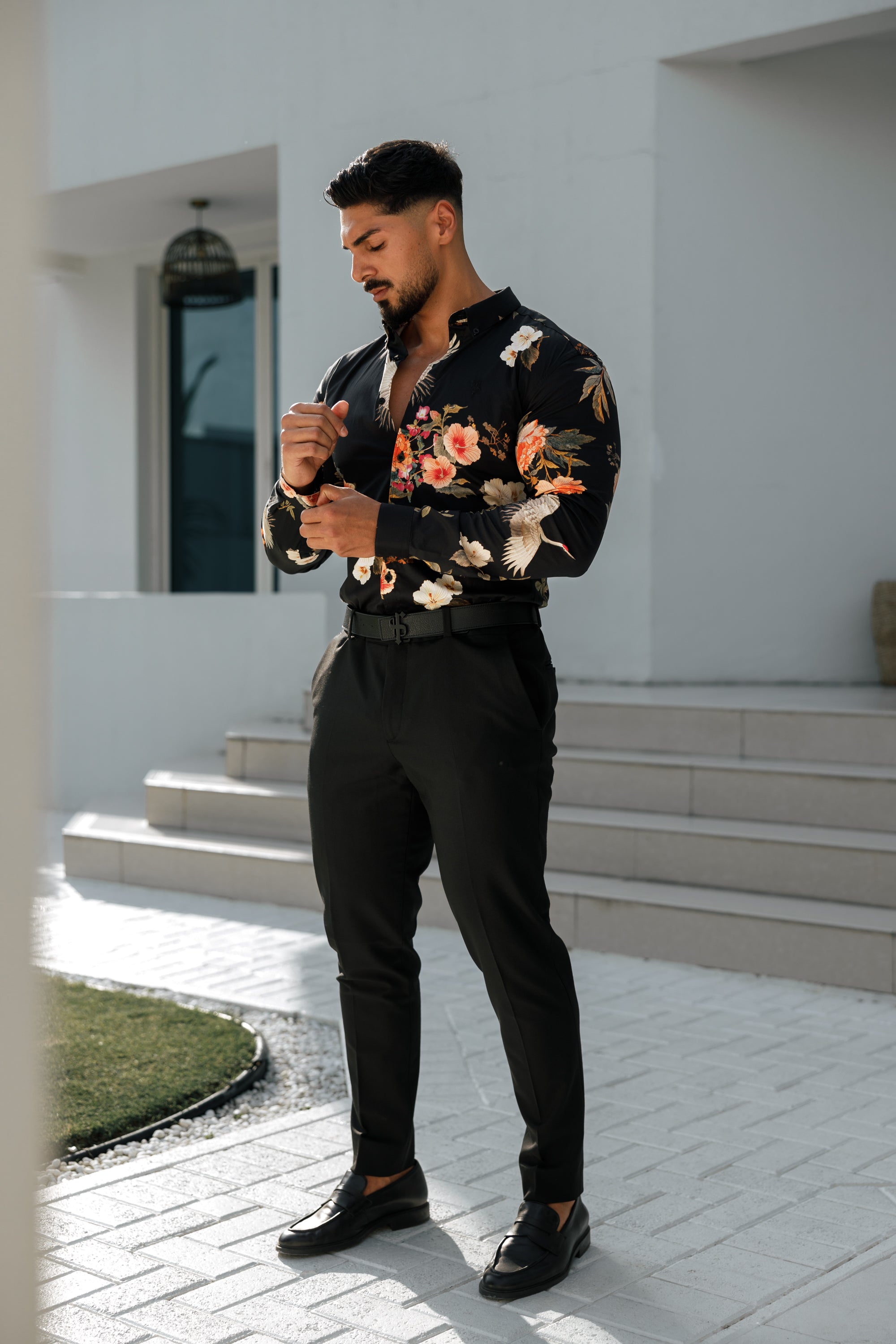 Super Slim Stretch Black Crane Print Long Sleeve with Button Down Collar - FS772