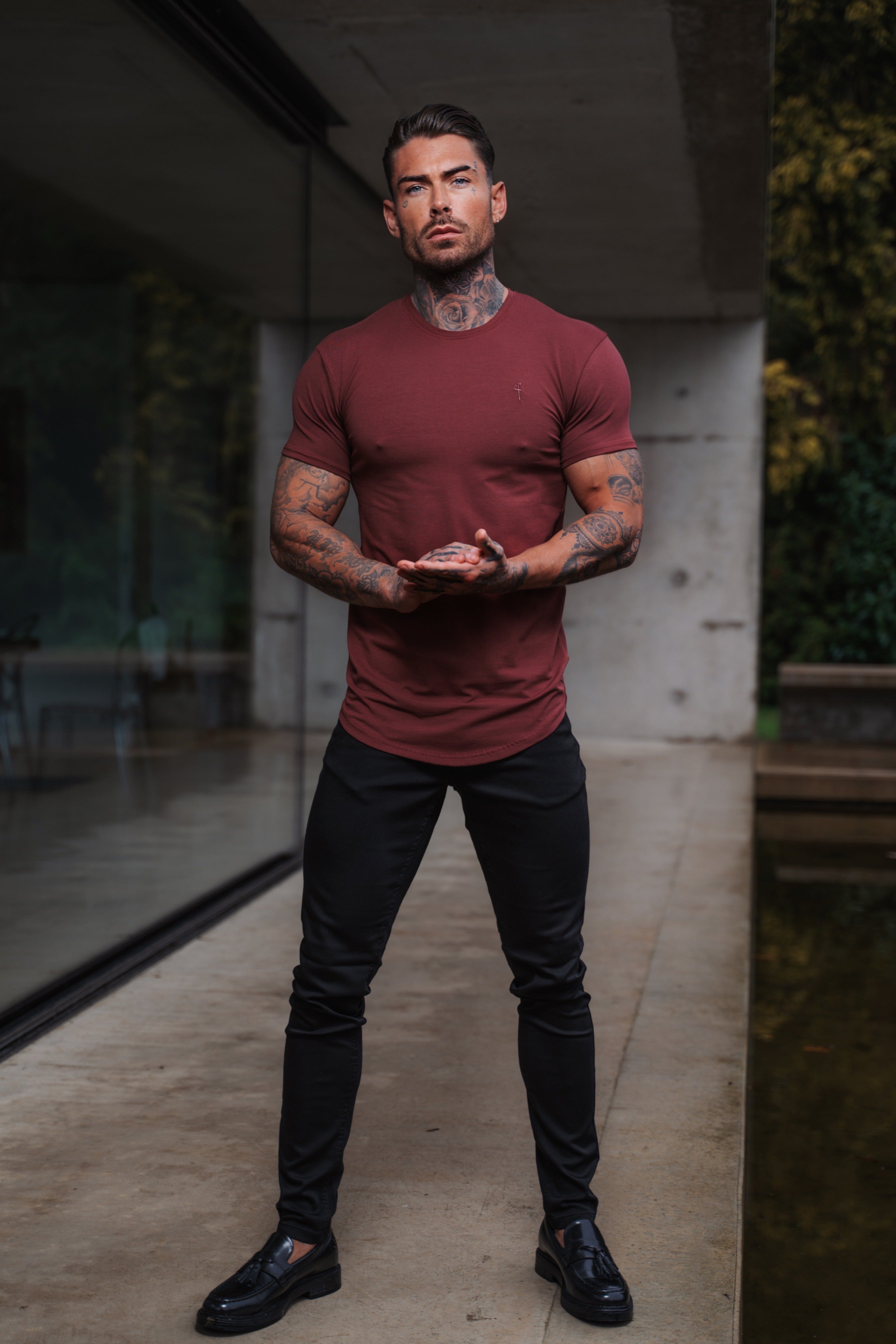 Classic Burgundy Tonal Curved Hem Crew T Shirt - FSH926