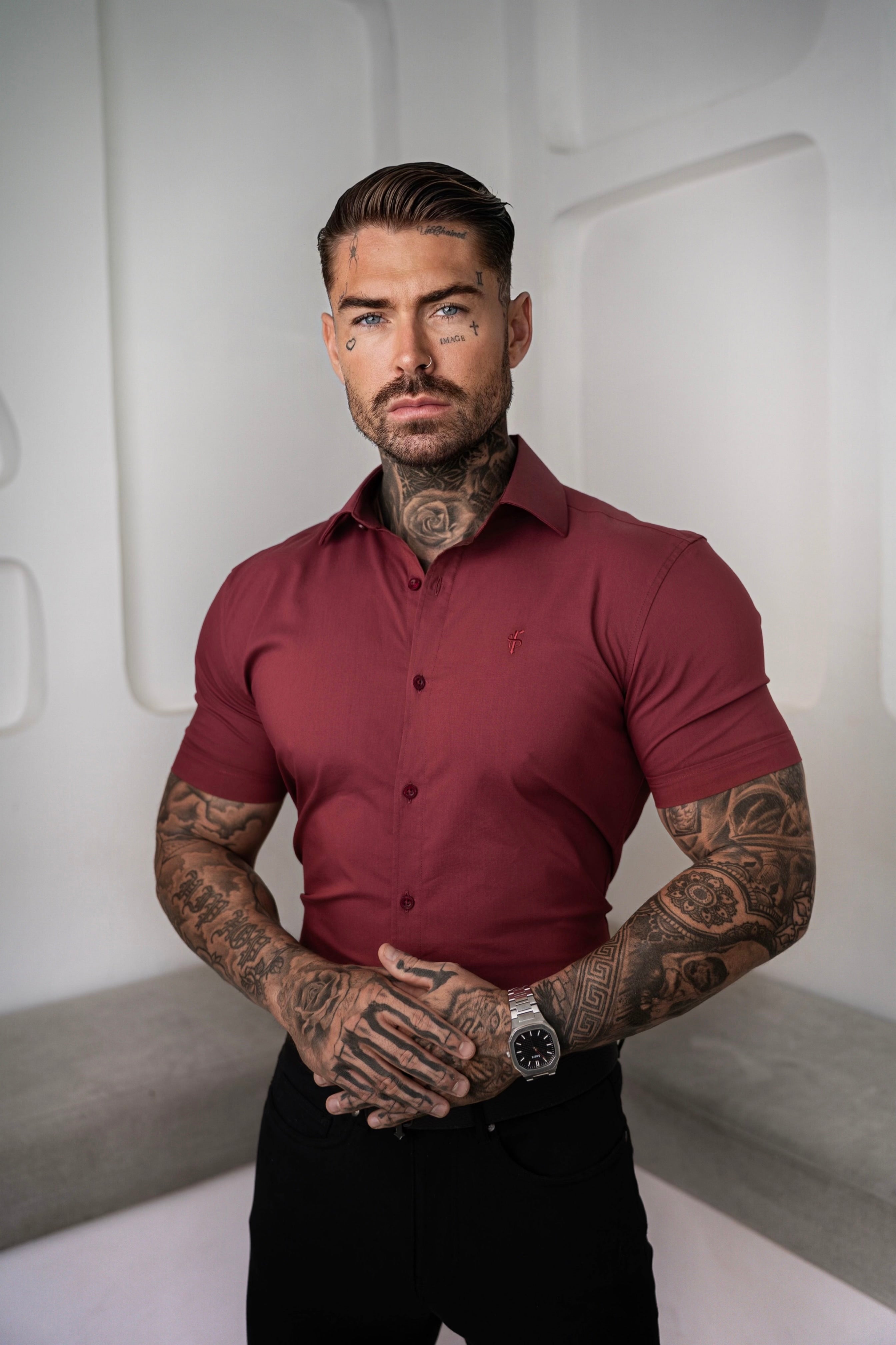 Muscle Fit Advanced Stretch Oxblood Short Sleeve with Cutaway Collar - FS1205