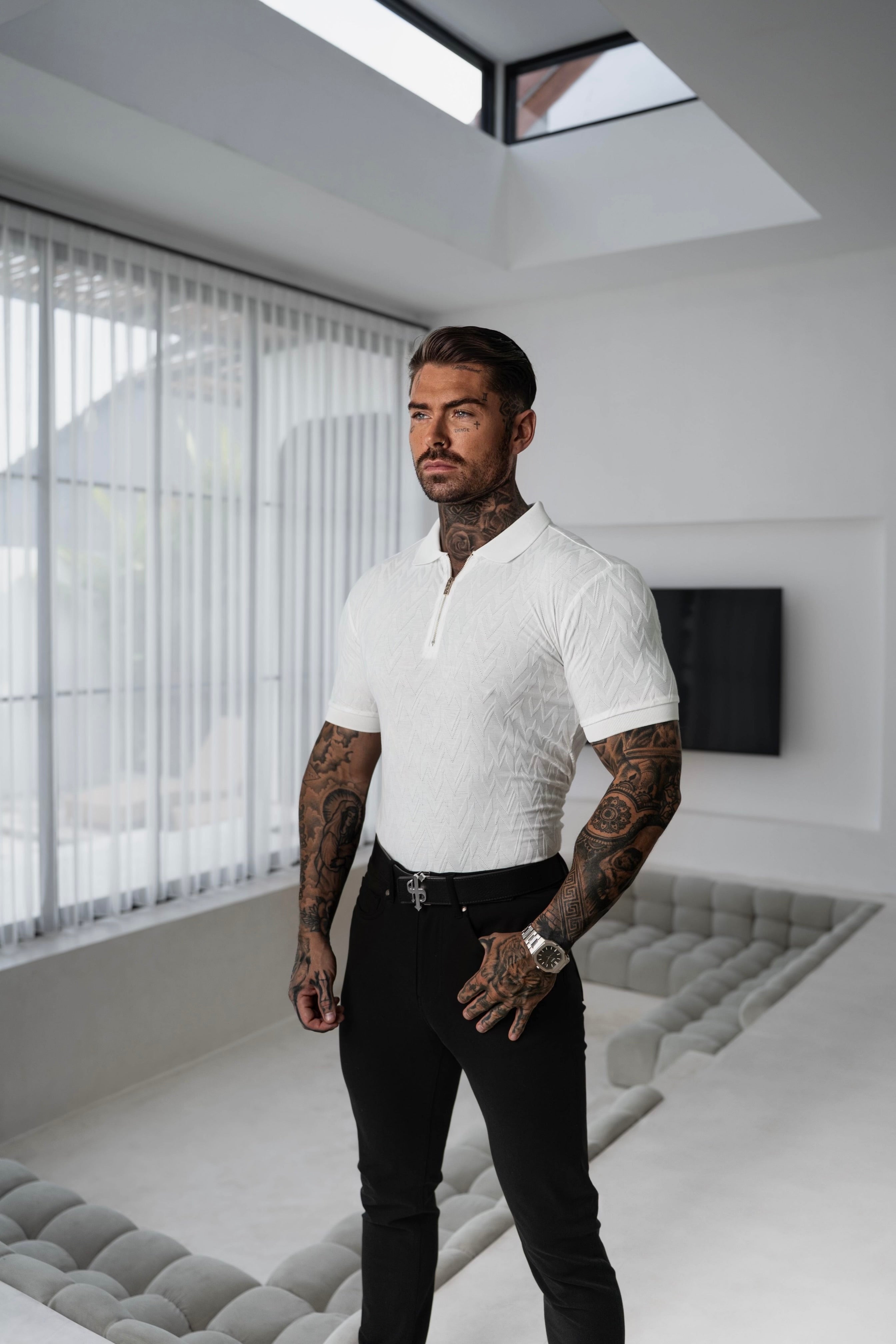 Classic Jacquard White Chevron Zipped Polo - FSR020