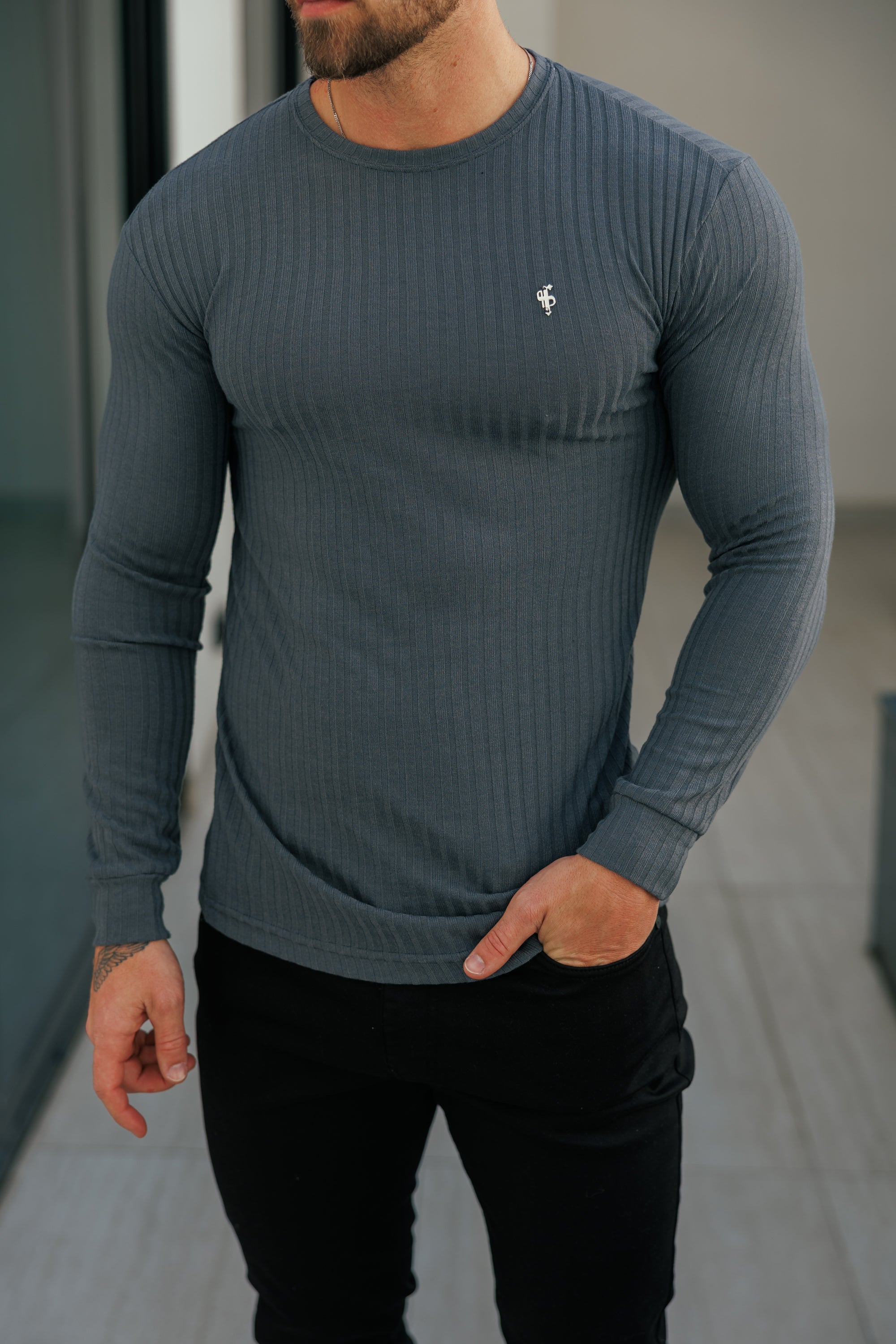 Super Slim Charcoal Ribbed Knit Jumper With Silver Metal Emblem - FSH947