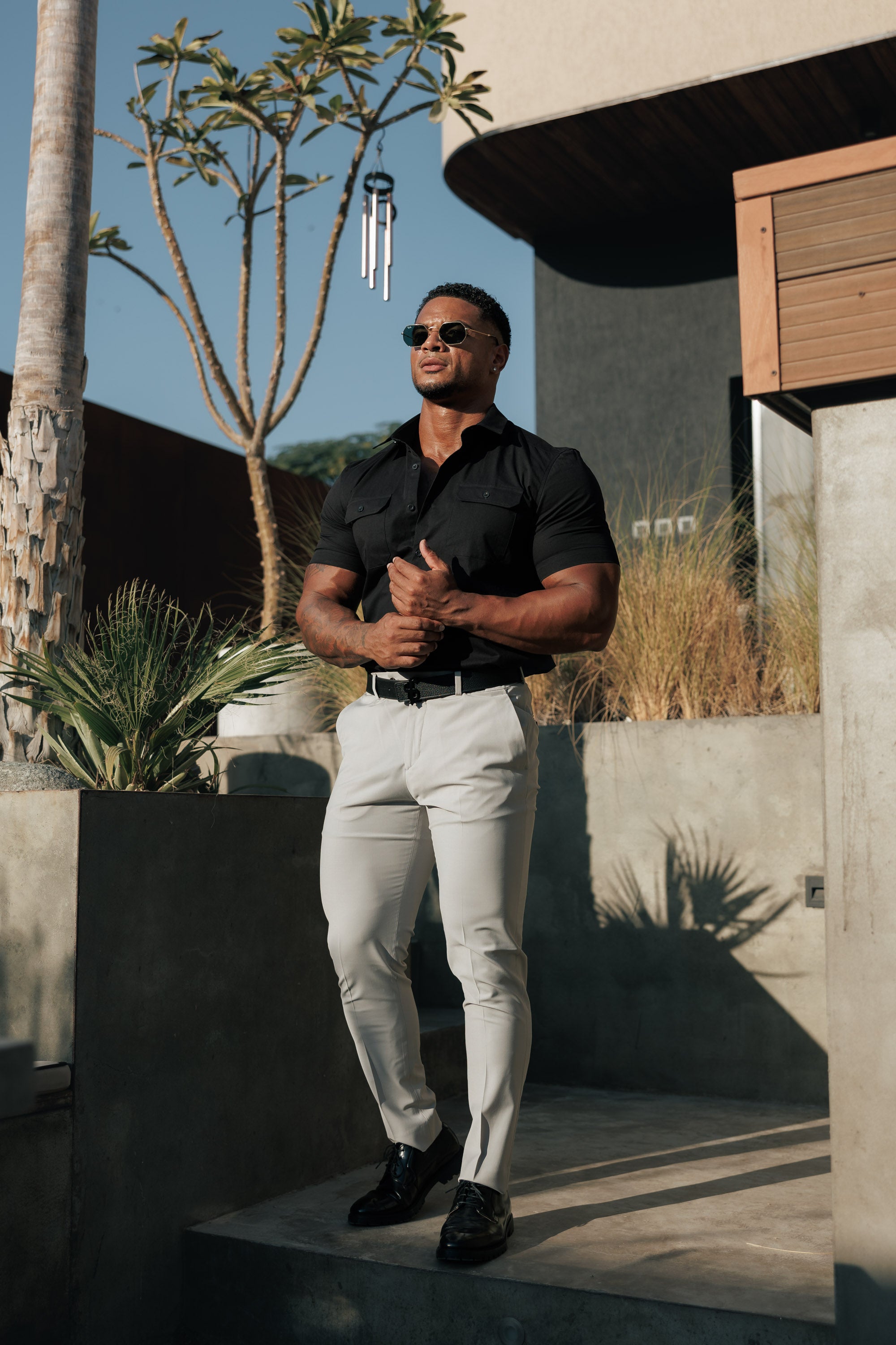 Boxy Stretch Black Short Sleeve With 2 Chest Pockets ad Flaps- FS1097