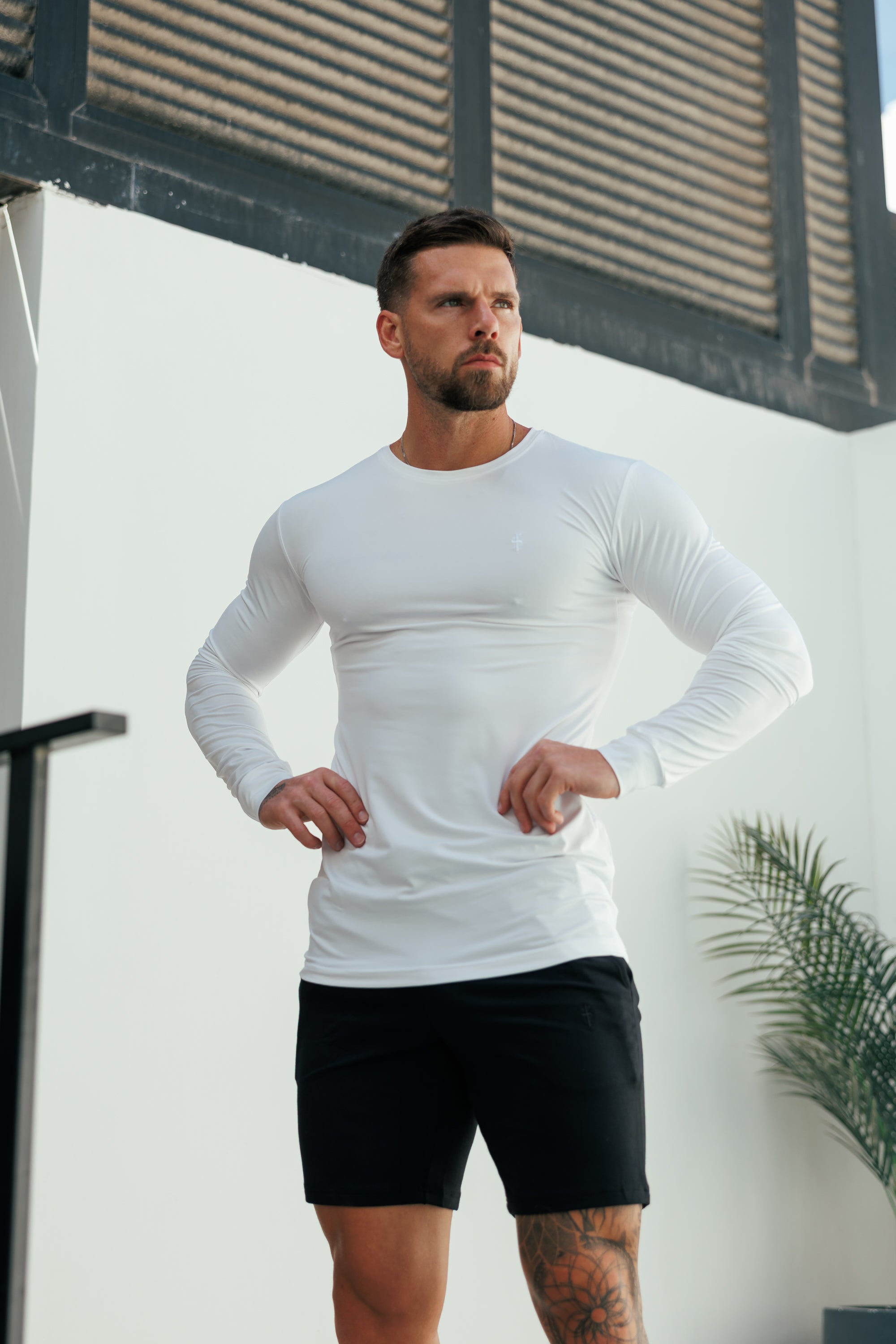 Muscle Fit Long Sleeve White Tonal Gym Crew Top - FSH885
