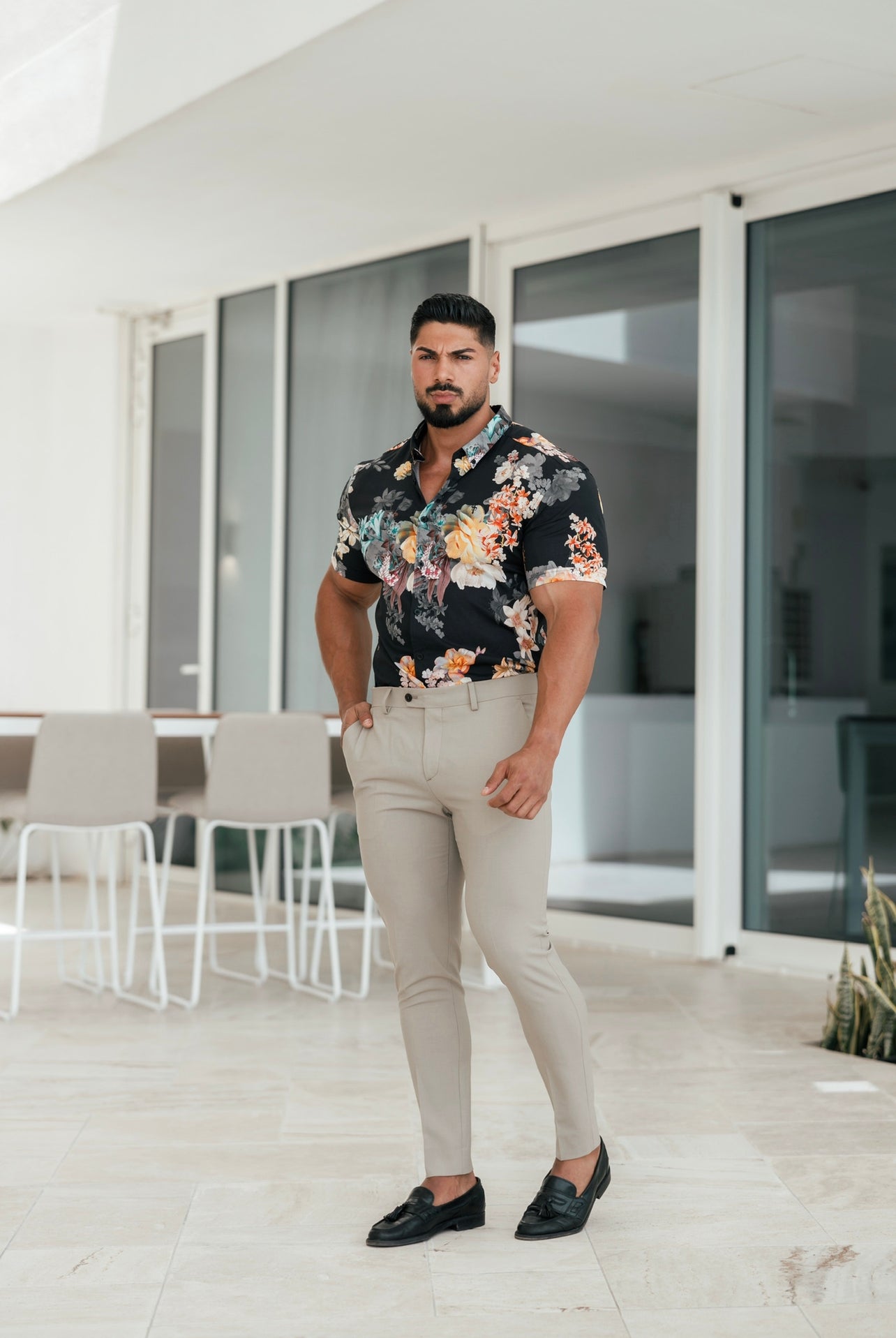 Super Slim Stretch Black Mixed Lily Floral Print Short Sleeve with Button Down Collar - FS855