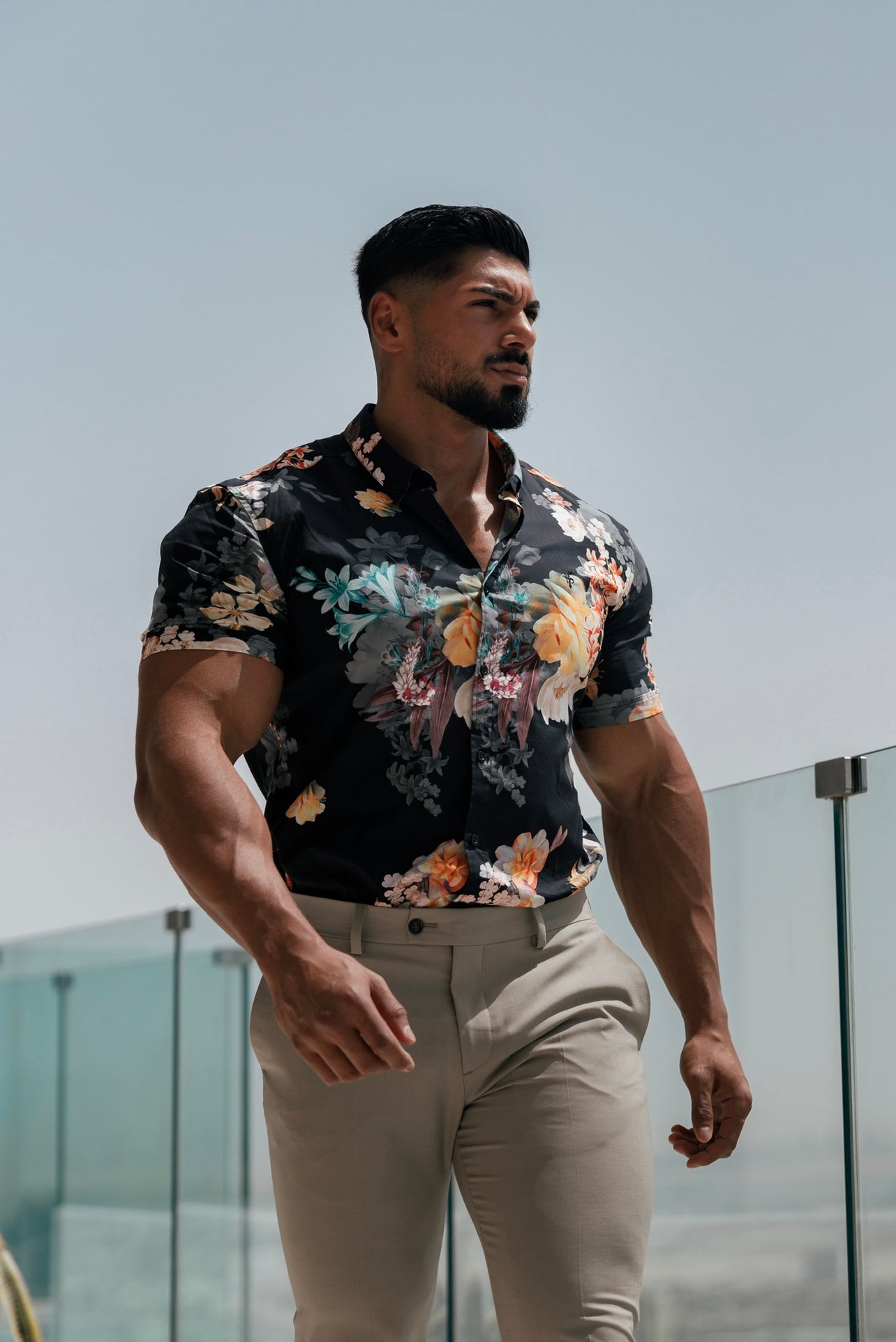 Super Slim Stretch Black Mixed Lily Floral Print Short Sleeve with Button Down Collar - FS855