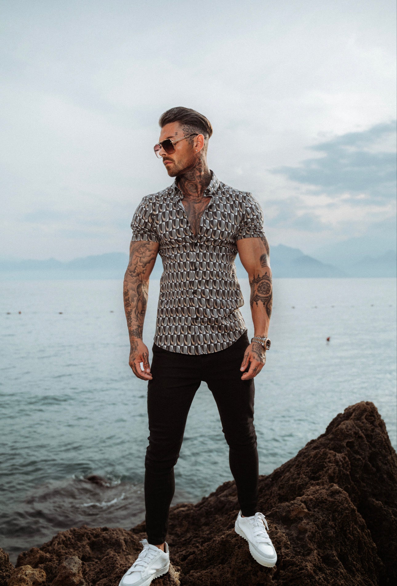 Super Slim Stretch Black Multi Retro Print Short Sleeve with Button Down Collar - FS911