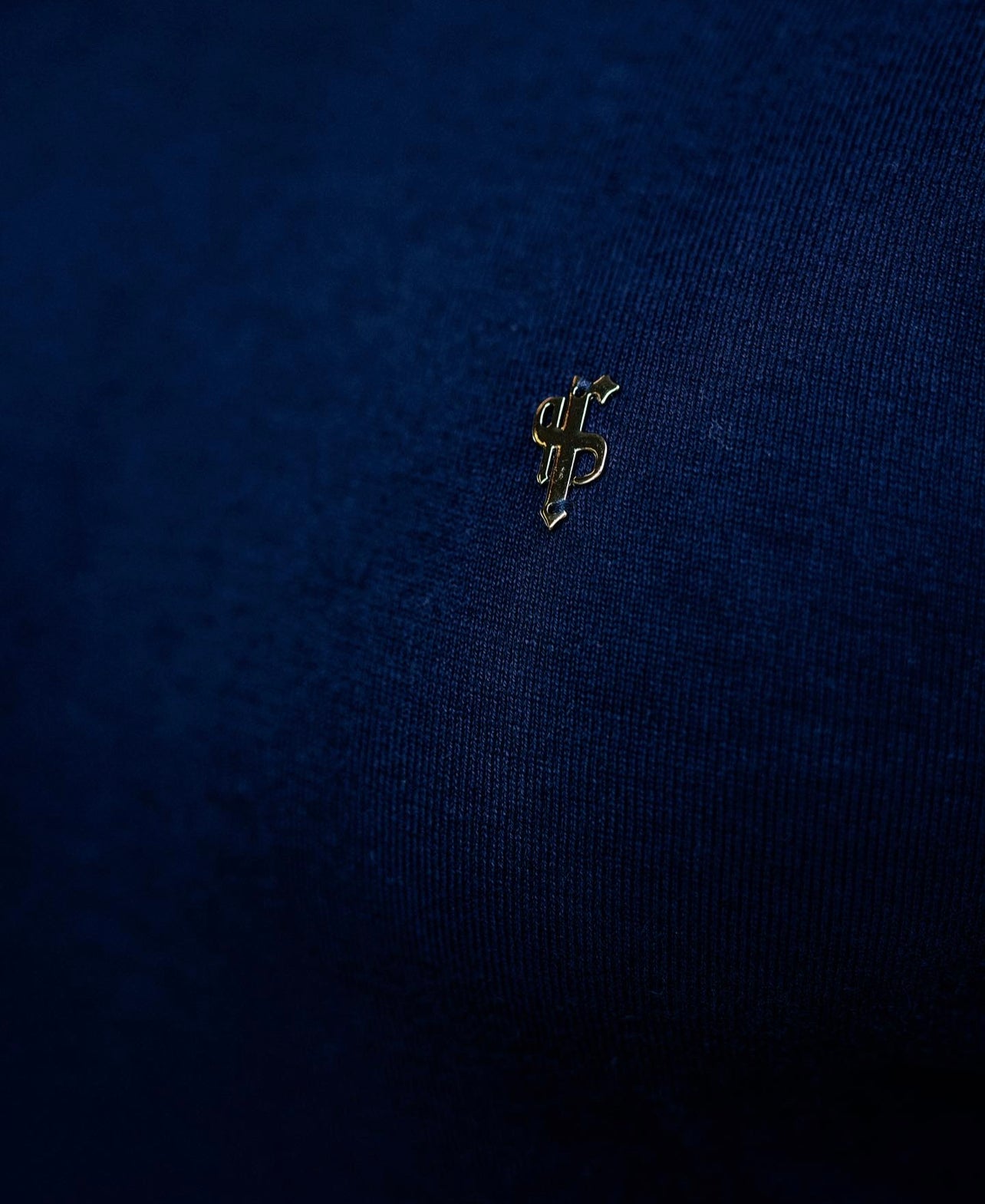 Classic Navy Crew Neck Knitted Jumper with Metal Decal - FSN088