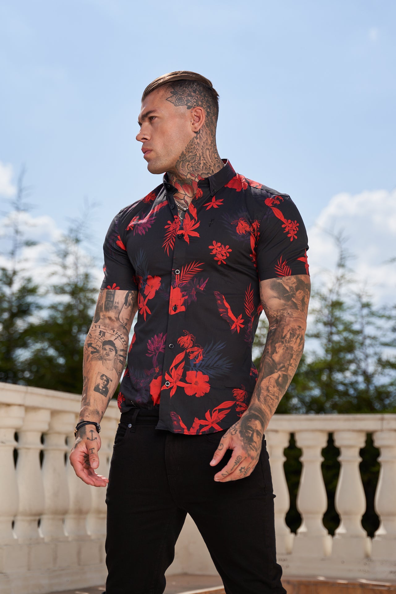 Super Slim Stretch Black and Red Floral Print Short Sleeve with Button Down Collar - FS767