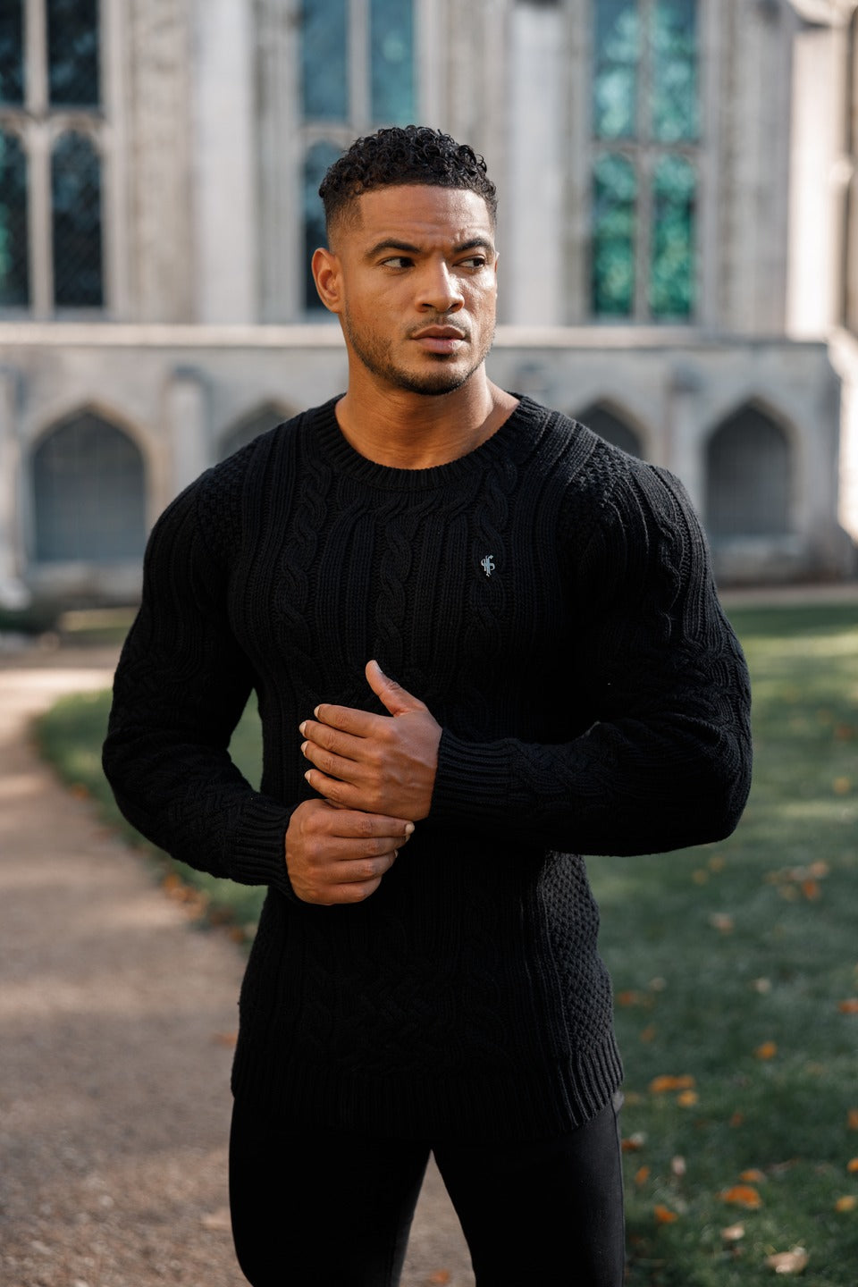 Luxury Lambs Wool Braided Knot Black Jumper With Metal Decal - FSN034