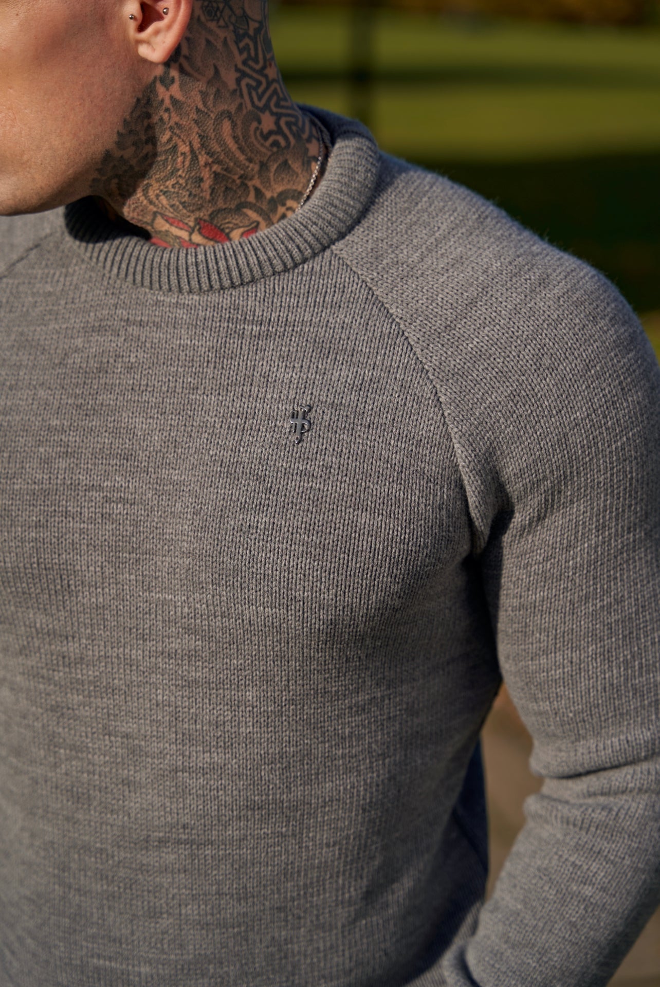 Grey Knitted Raglan Crew Super Slim Jumper With Metal Decal - FSJ054