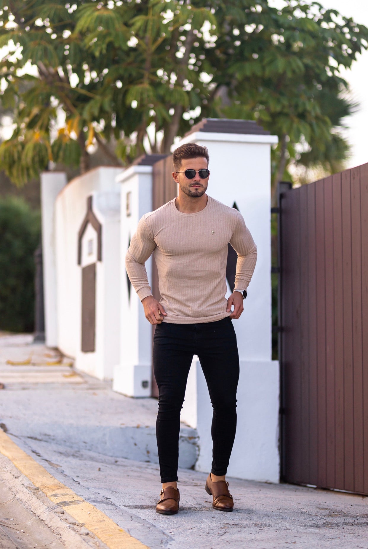 Classic Beige Ribbed Knit Jumper With Gold Emblem - FSH535