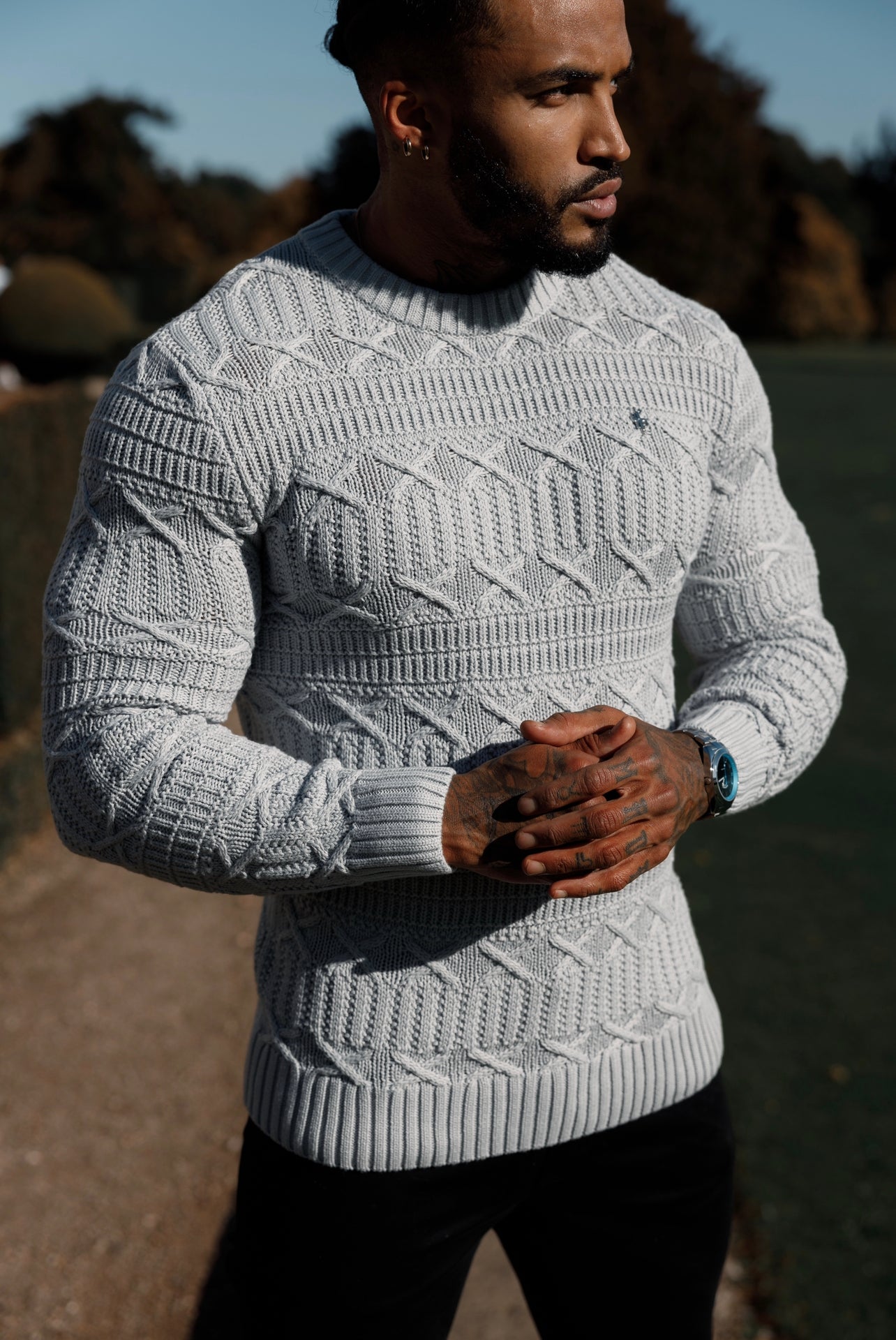 Grey Knitted Cable Link Crew Super Slim Jumper With Metal Decal - FSN072