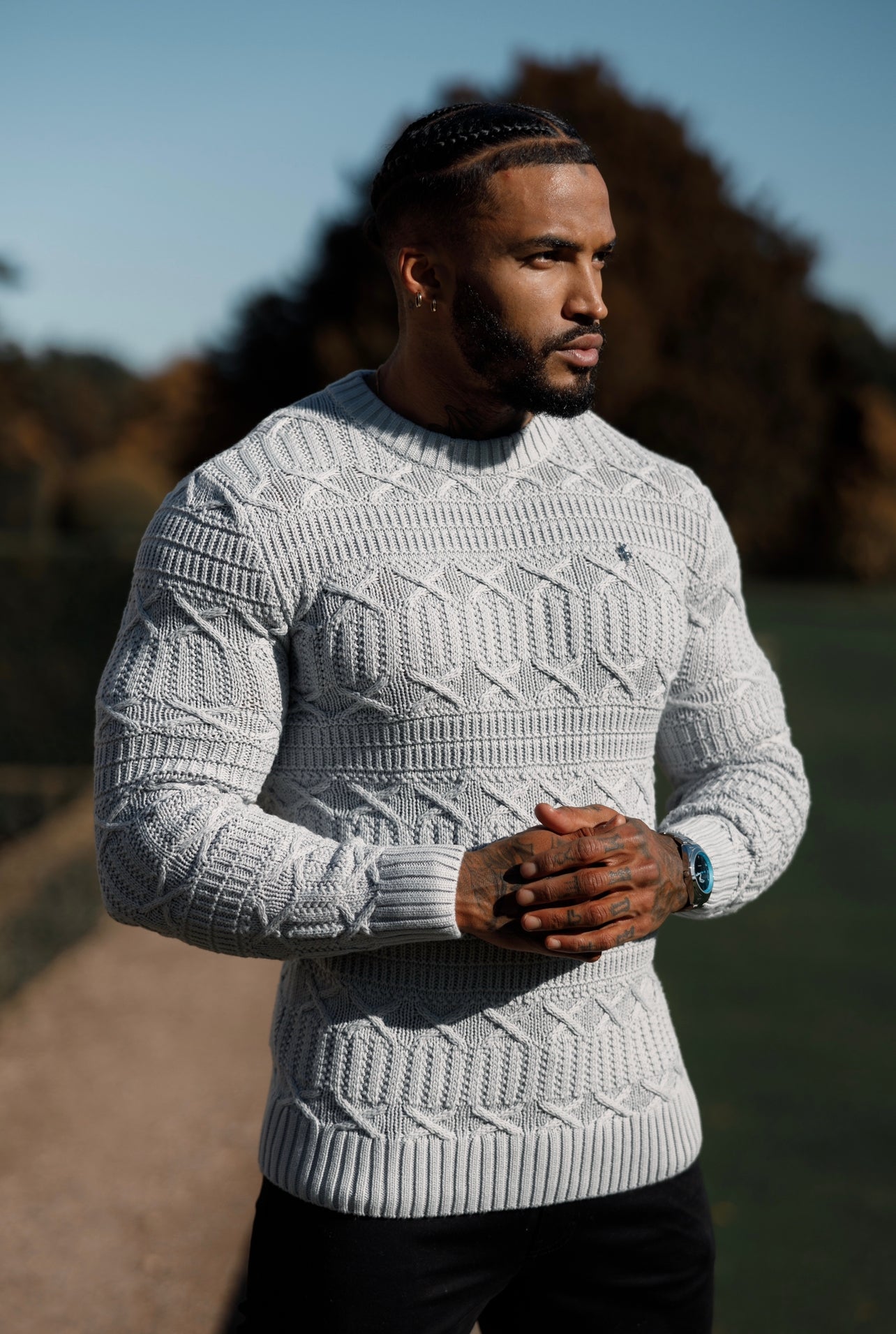 Grey Knitted Cable Link Crew Super Slim Jumper With Metal Decal - FSN072