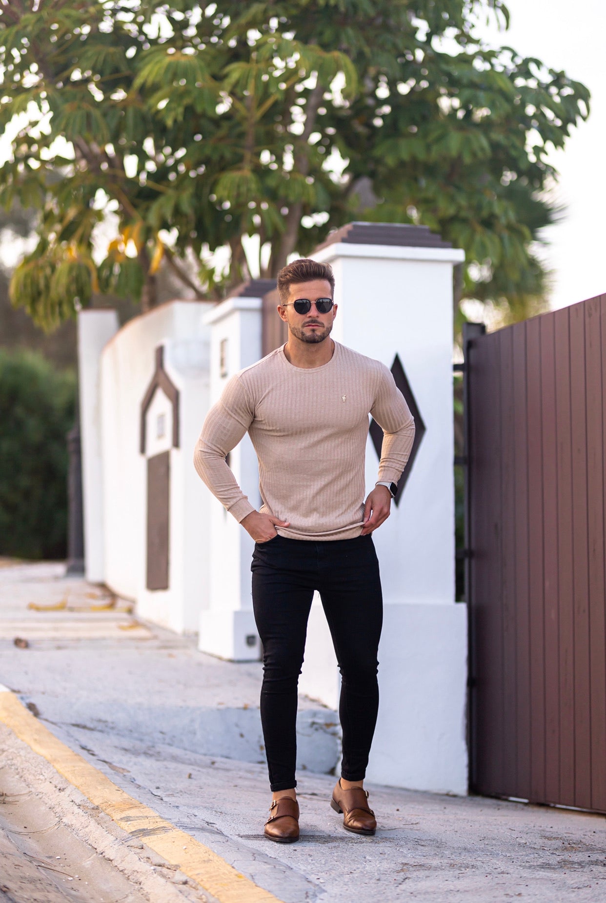 Classic Beige Ribbed Knit Jumper With Gold Emblem - FSH535