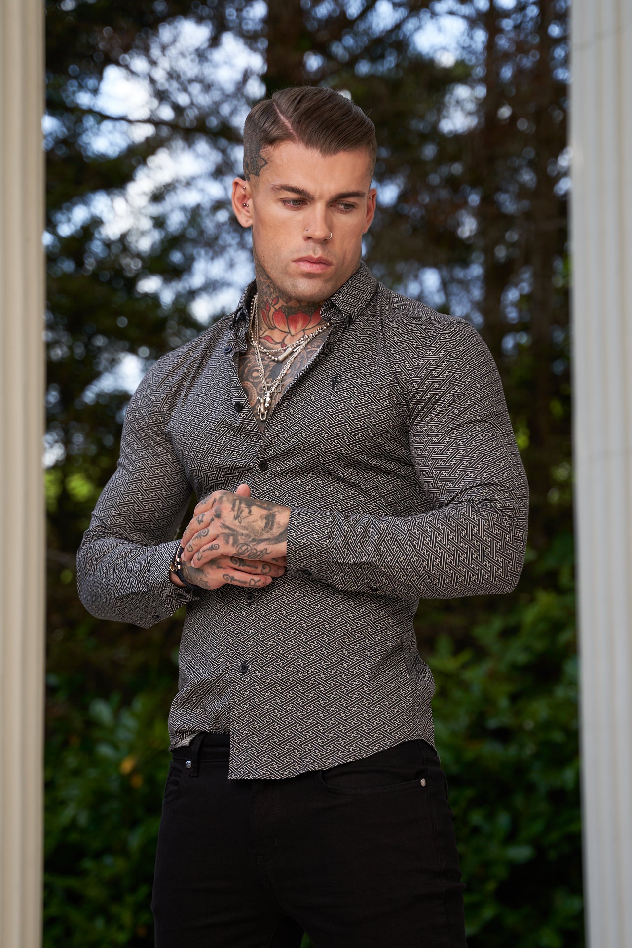 Super Slim Stretch Black and Off White Abstract Print Long Sleeve with Button Down Collar - FS786